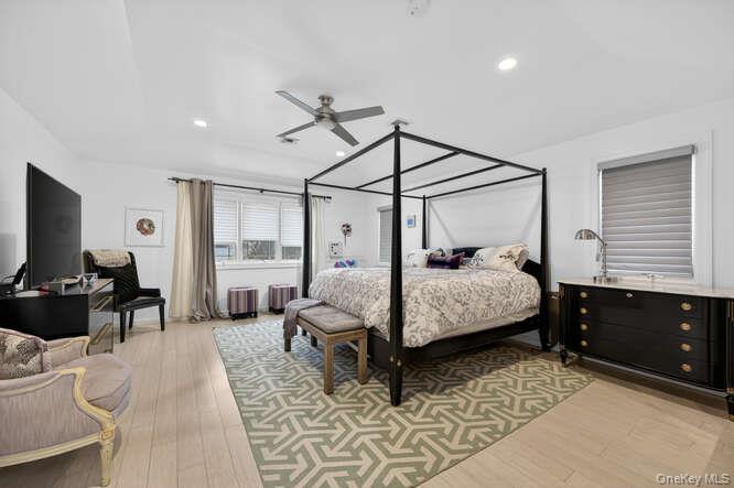 #15 photo, 42 Highfield Lane, Roslyn Heights , NY 11577