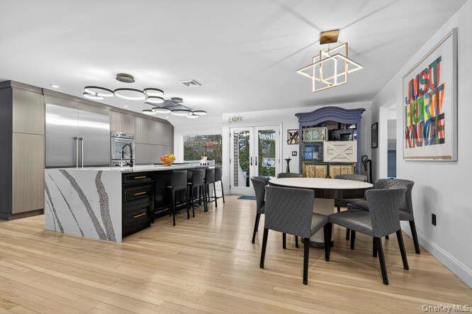 #8 photo, 42 Highfield Lane, Roslyn Heights , NY 11577