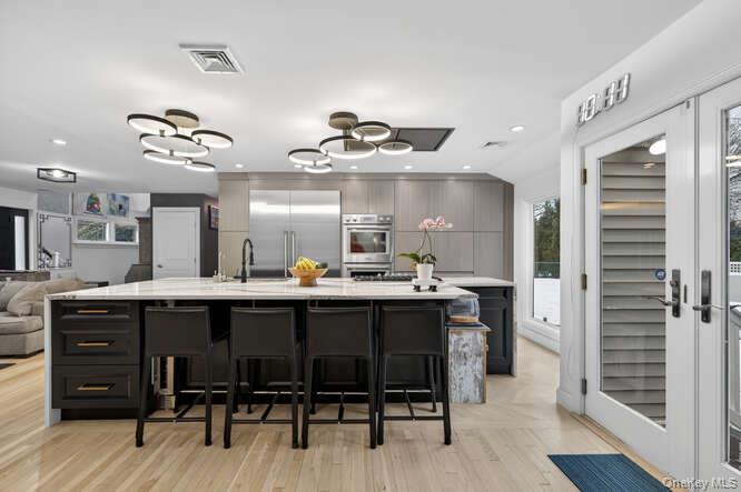 #9 photo, 42 Highfield Lane, Roslyn Heights , NY 11577