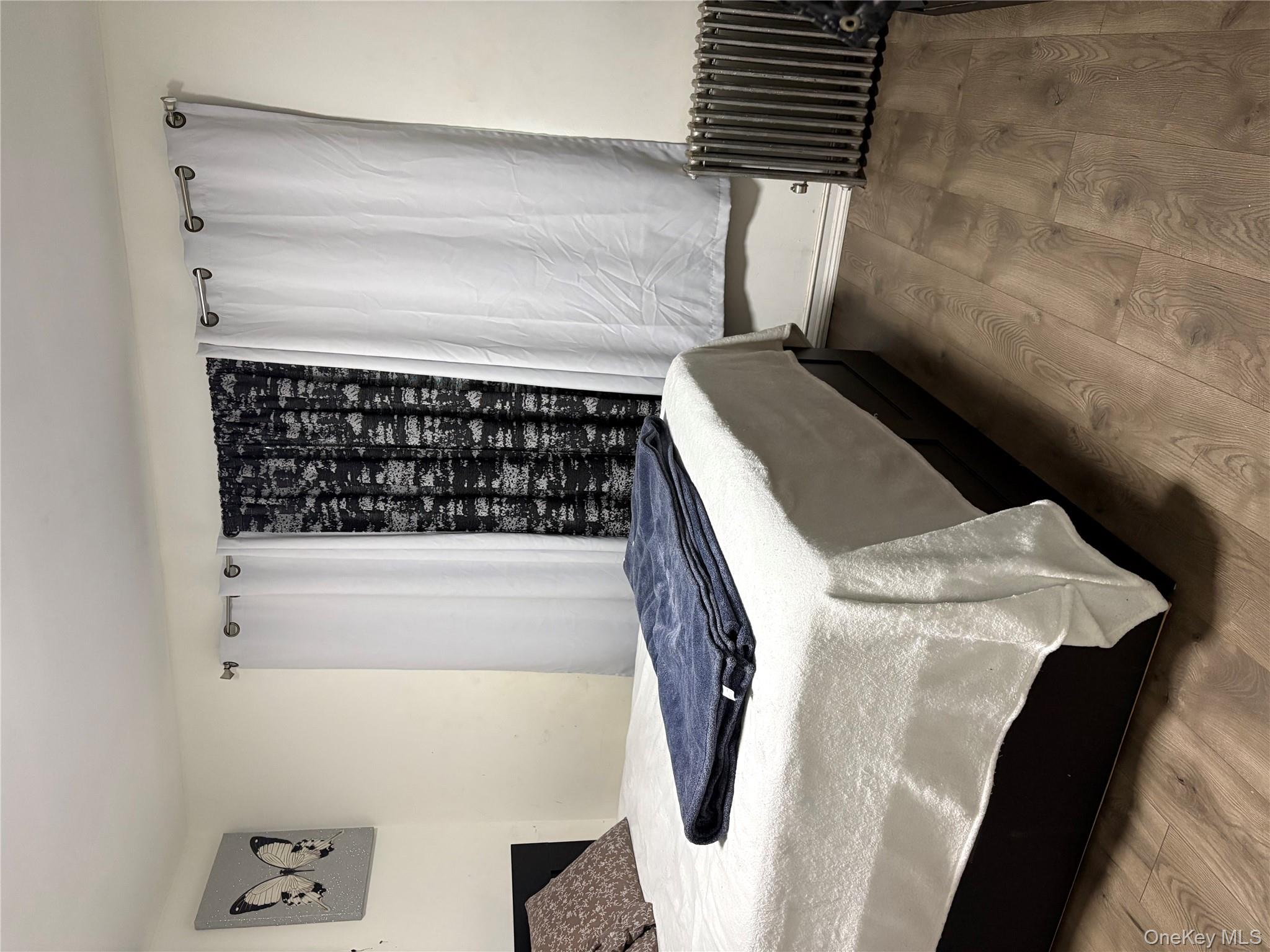 #16 photo, 21830 110th Avenue, كوينز Queens Village , NY 11429