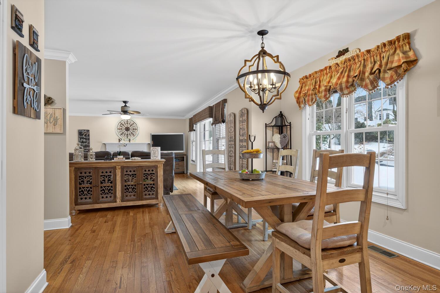 #15 photo, 10 Manor Place, מחוז סאפוק Smithtown , NY 11787