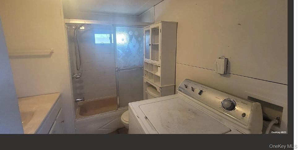 #3 photo, 5 Birch Avenue, Bay Shore , NY 11706