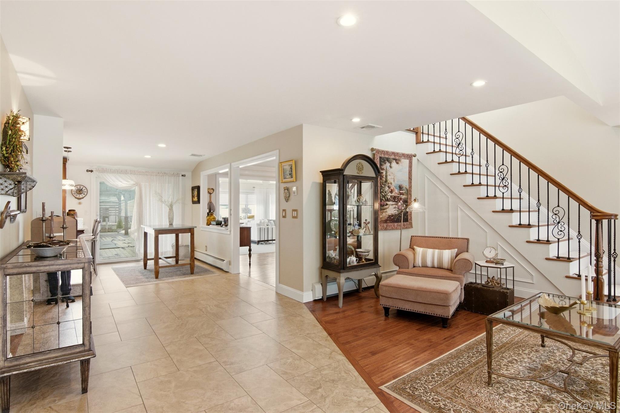 #15 photo, 21 Shore Drive, Copiague , NY 11726