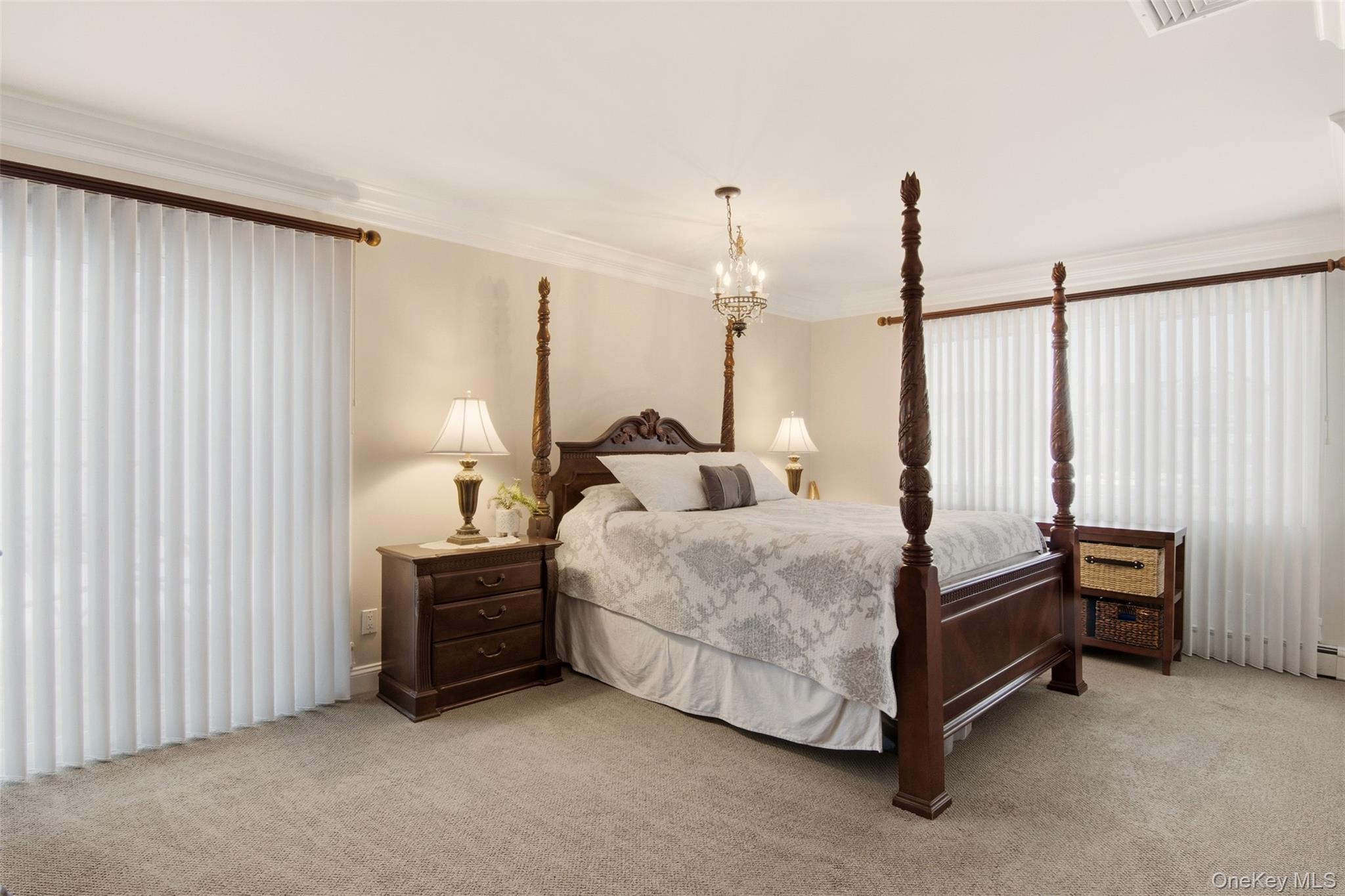 #20 photo, 21 Shore Drive, Copiague , NY 11726