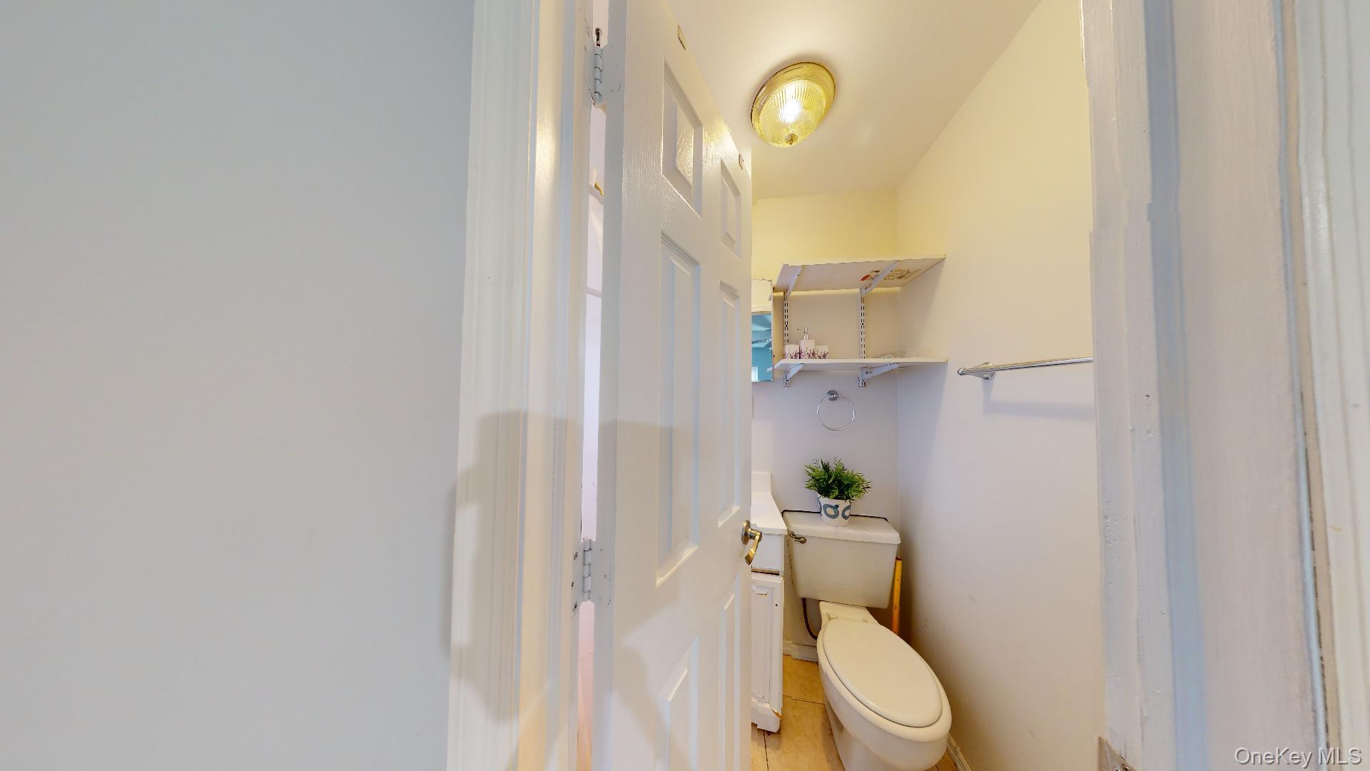 #13 photo, 511 Freeman Avenue, Brentwood , NY 11717