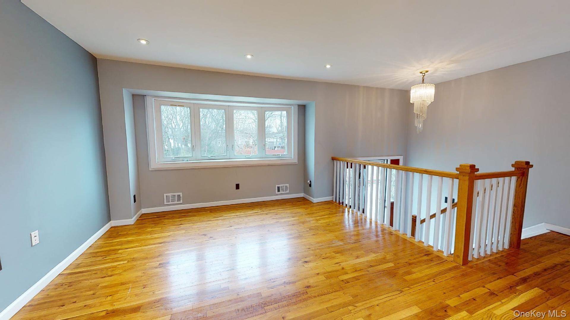 #16 photo, 511 Freeman Avenue, Brentwood , NY 11717