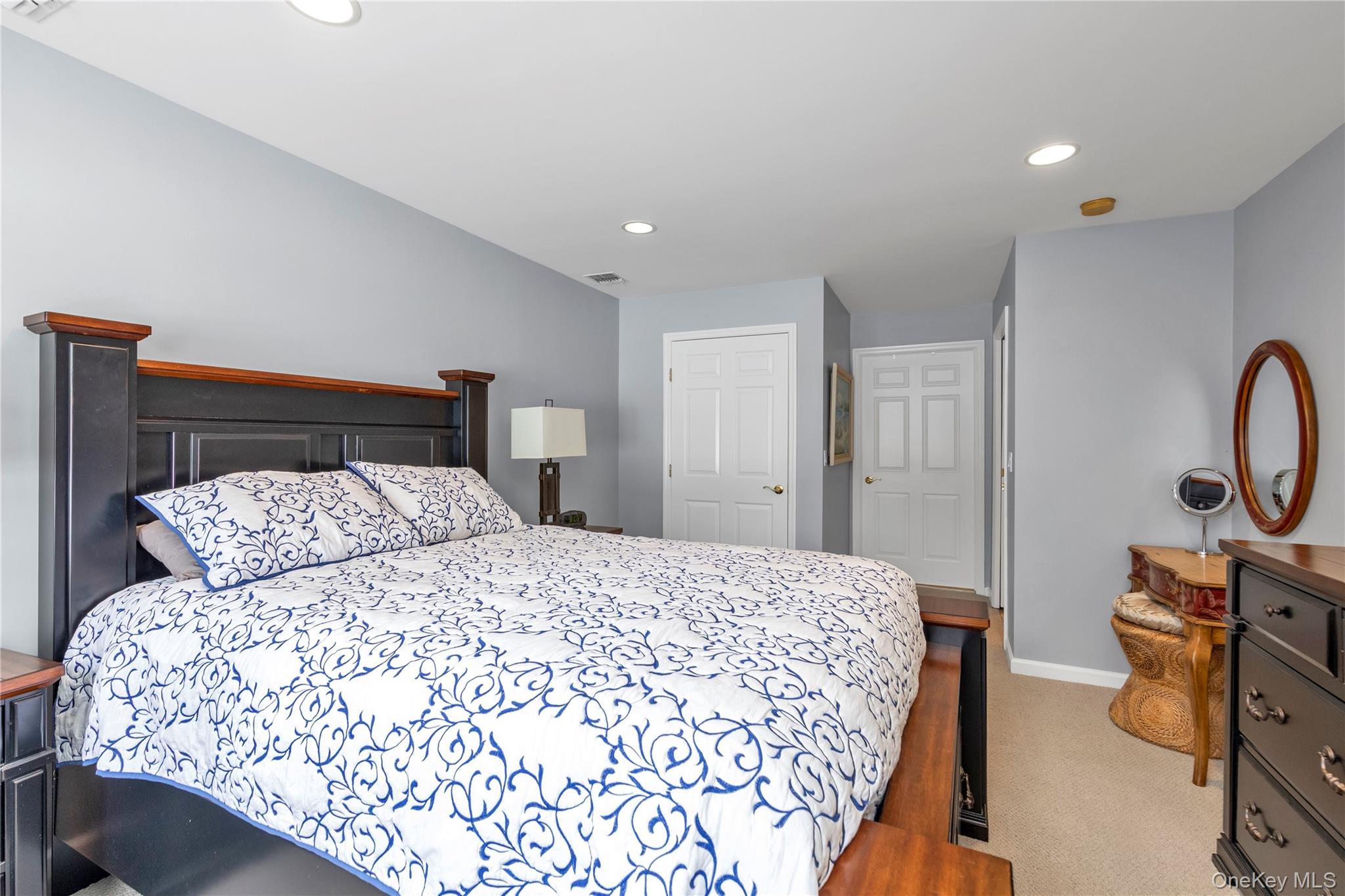 #12 photo, 899 Altessa Boulevard, سوفولك Melville , NY 11747