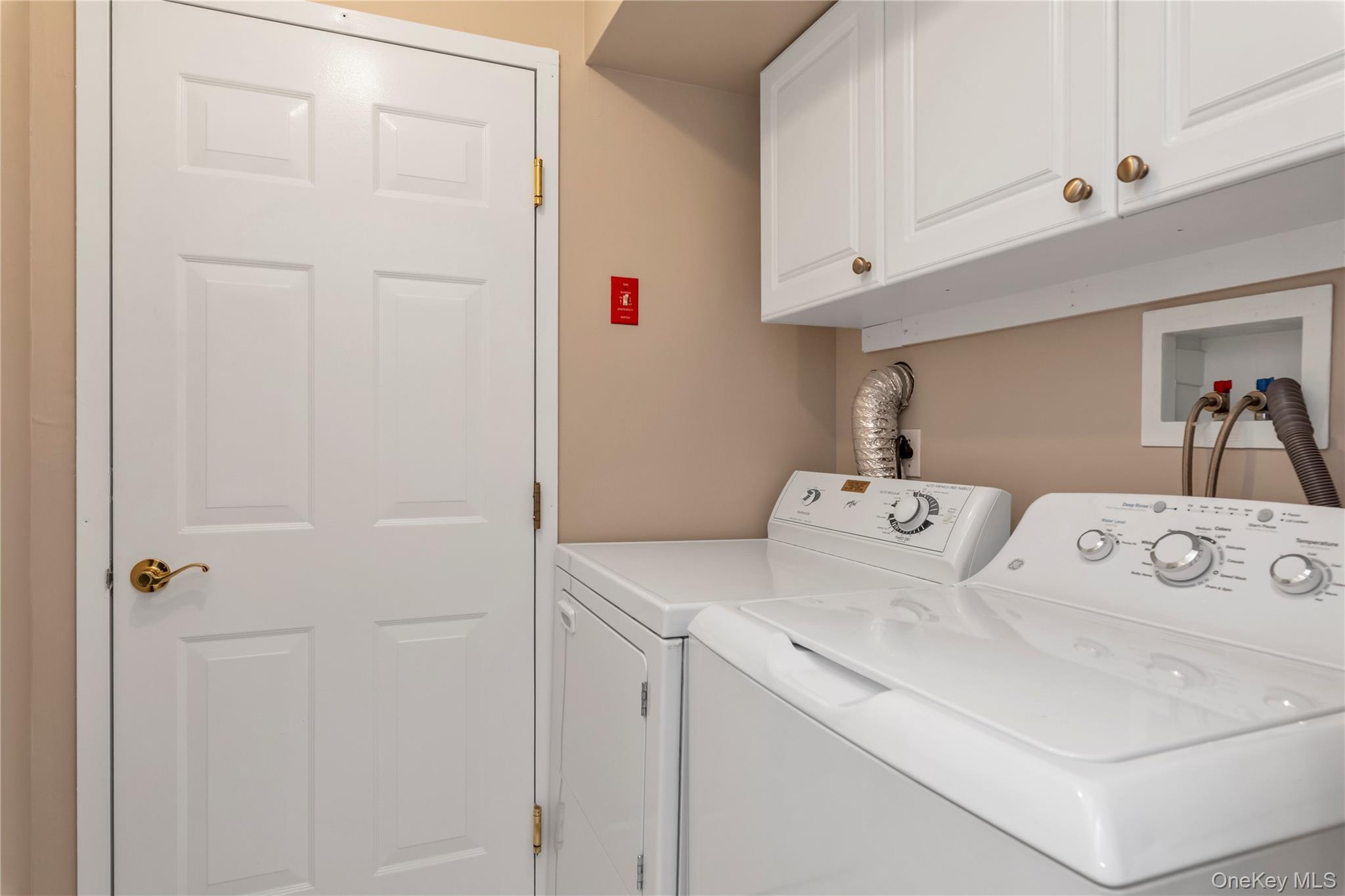 #16 photo, 899 Altessa Boulevard, سوفولك Melville , NY 11747