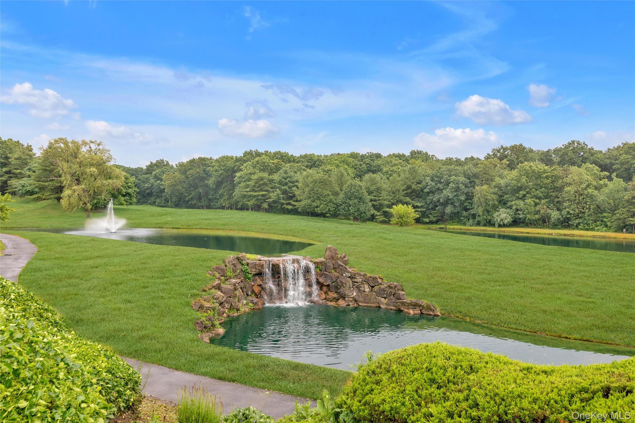 #20 photo, 899 Altessa Boulevard, Melville , NY 11747