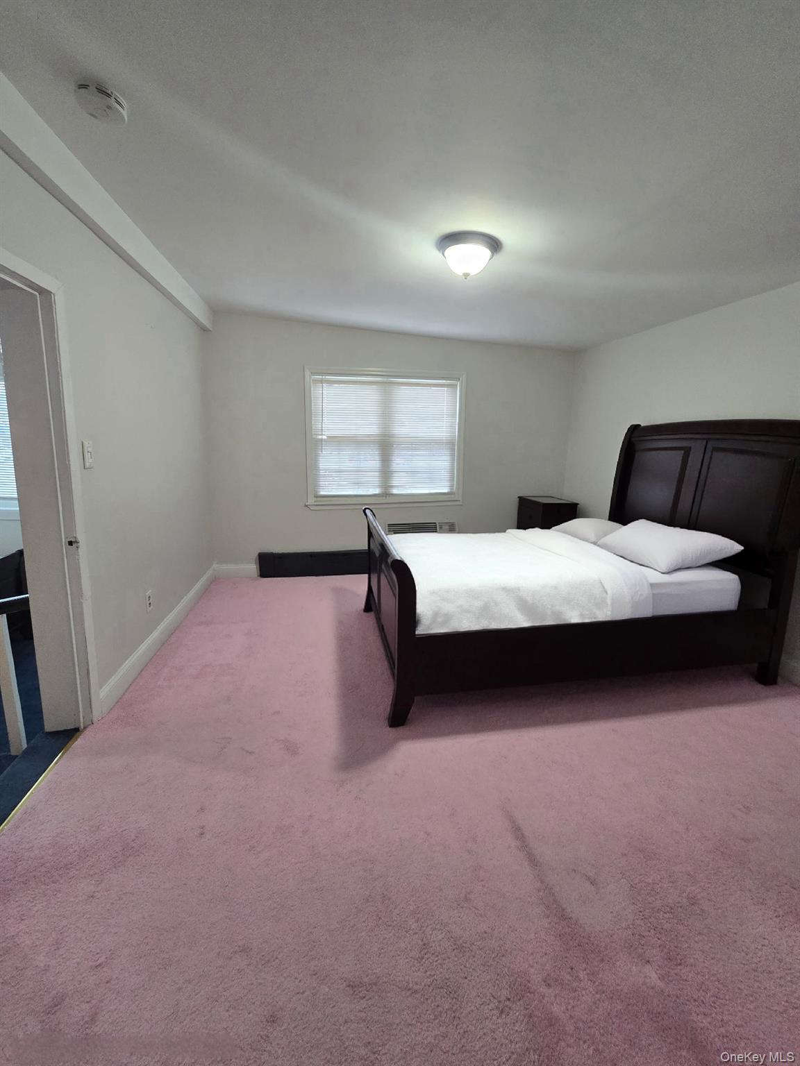 #1 photo, 135-01 Crossbay Blvd, कुईंस Ozone Park , NY 11417