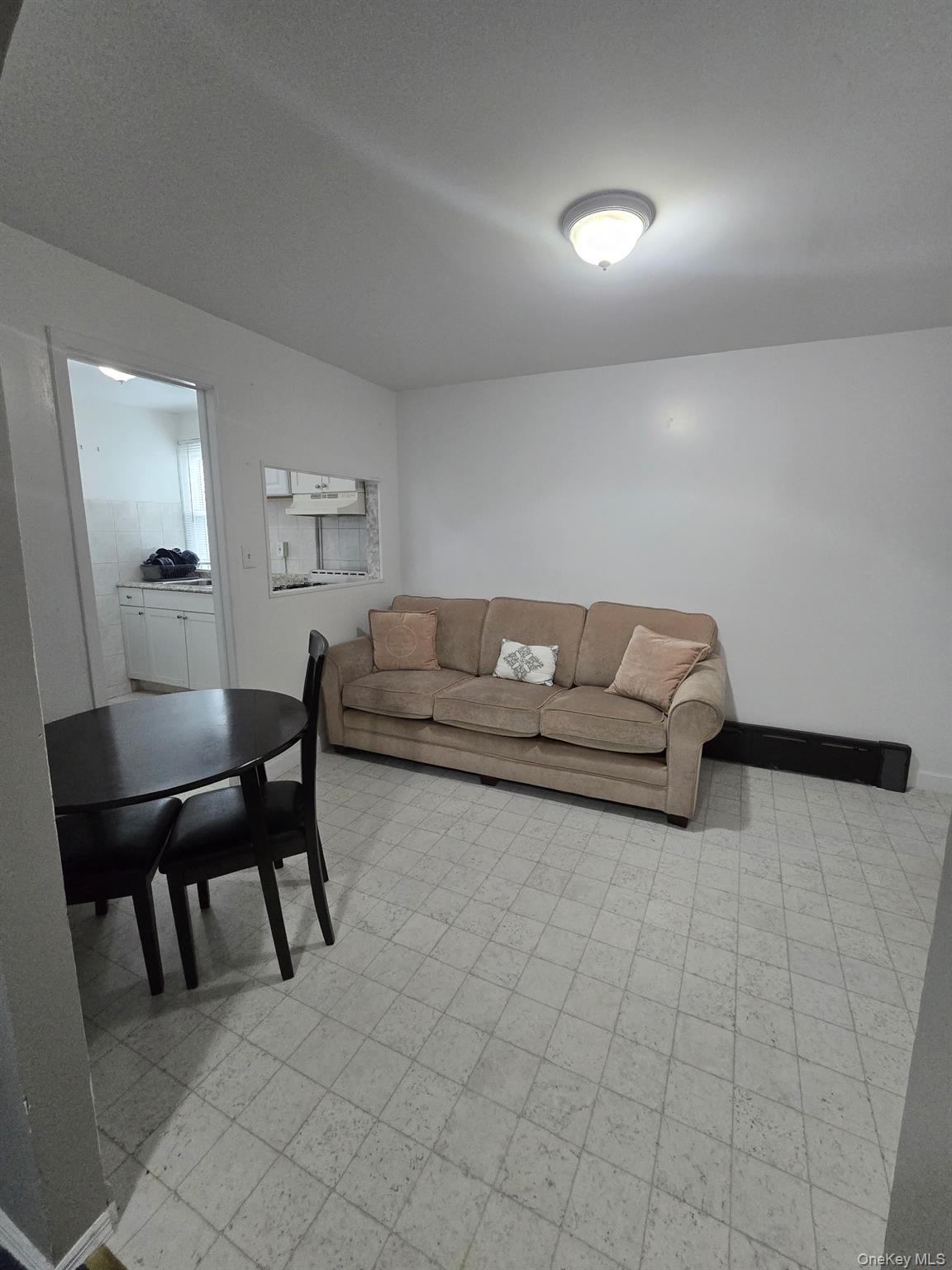 #3 photo, 135-01 Crossbay Blvd, कुईंस Ozone Park , NY 11417