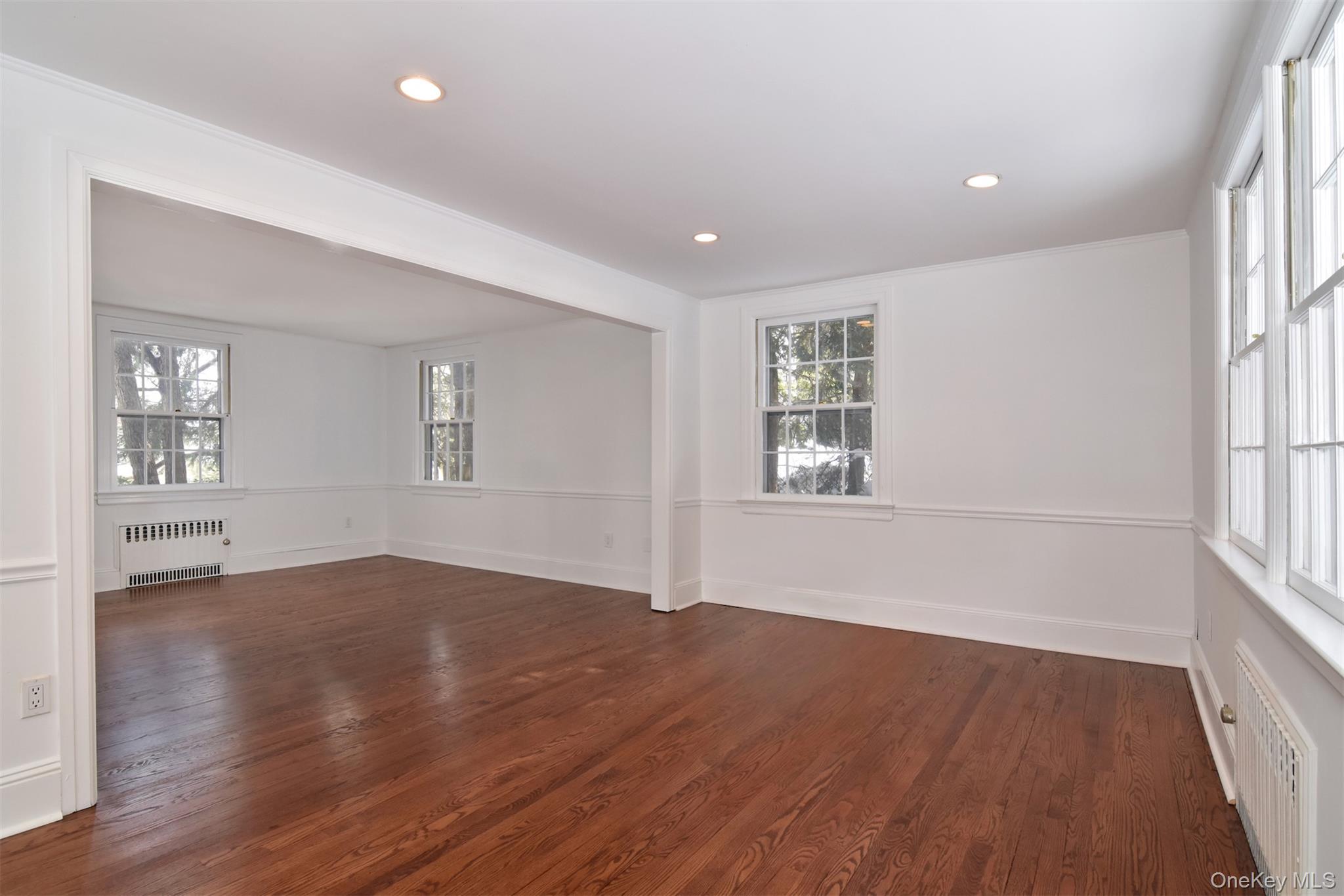 #11 photo, 21 Edgewood Lane, Bronxville , NY 10708