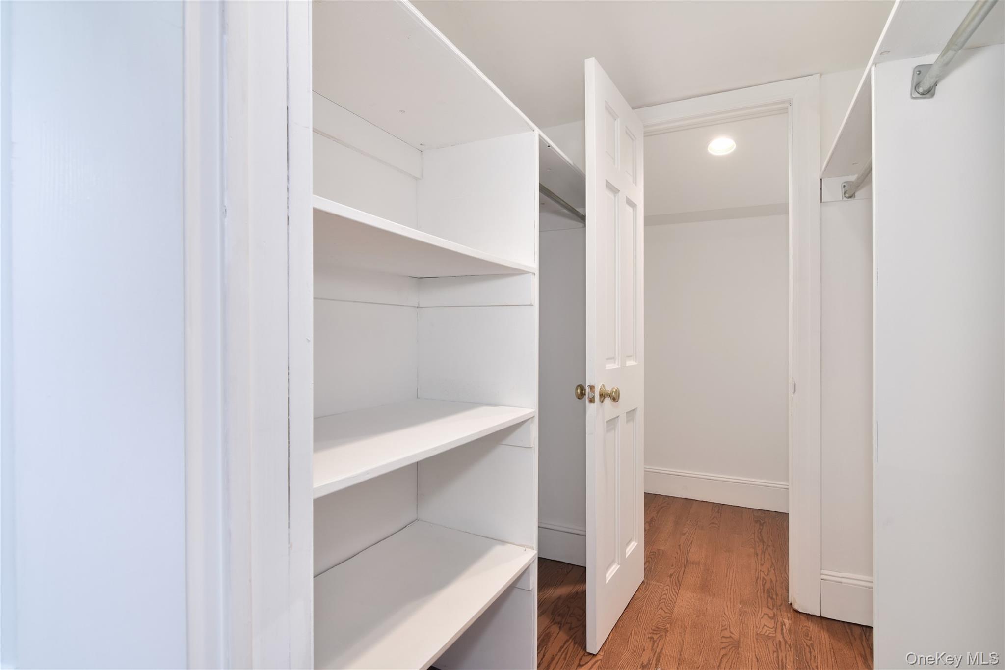 #18 photo, 21 Edgewood Lane, Bronxville , NY 10708