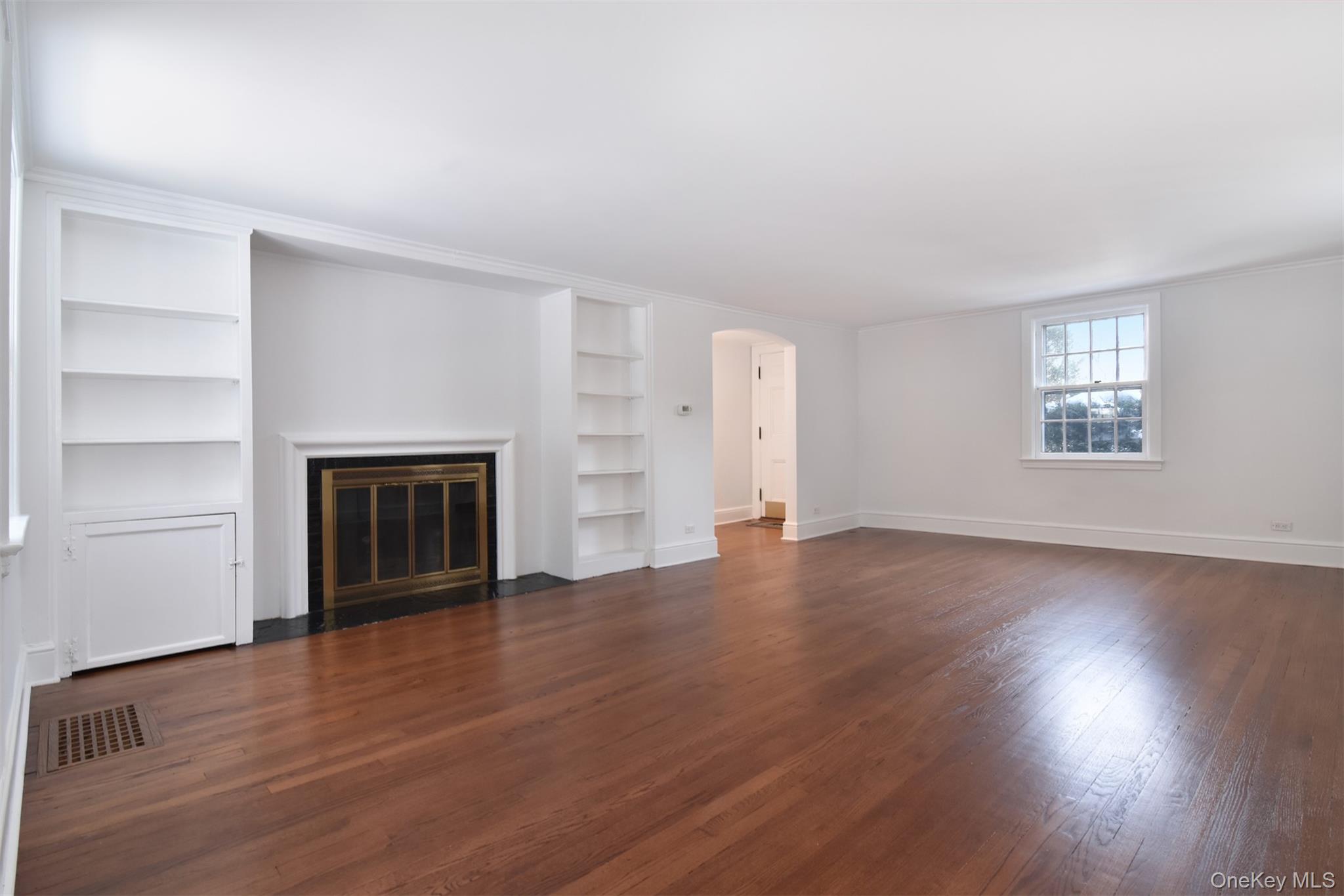 #9 photo, 21 Edgewood Lane, Bronxville , NY 10708