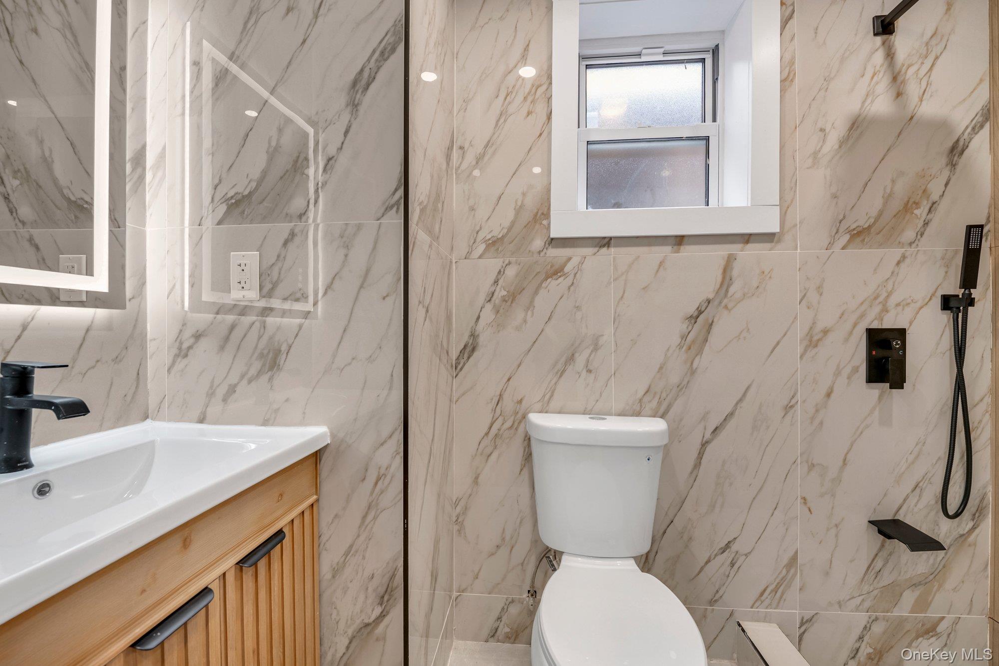 #17 photo, 1517 Gillespie Avenue, ब्रोंक्स Bronx , NY 10461