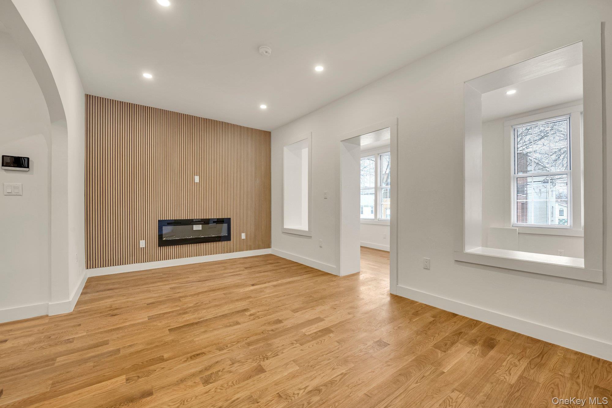 #4 photo, 1517 Gillespie Avenue, ब्रोंक्स Bronx , NY 10461