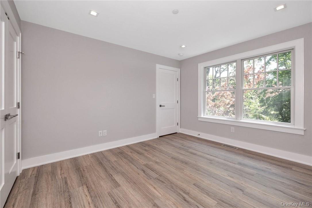 #12 photo, 470 Main Street, Armonk , NY 10504