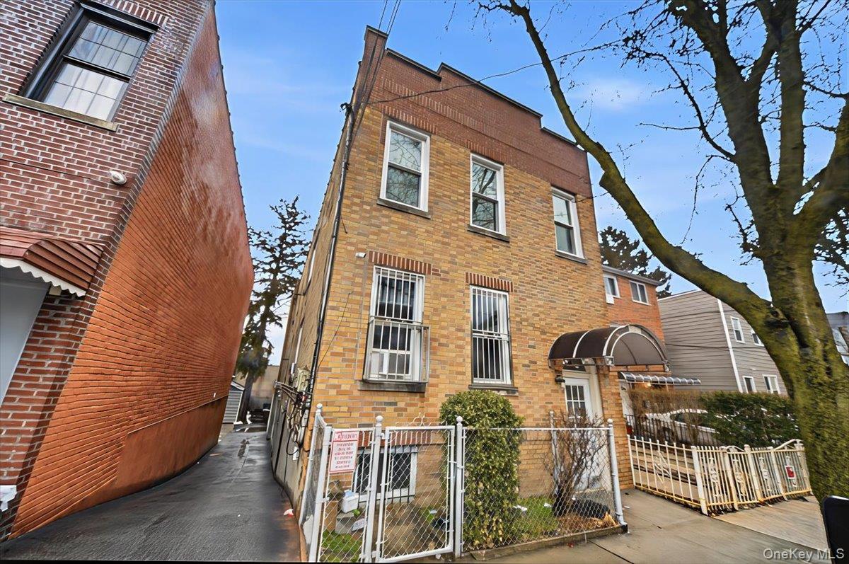 #2 photo, 943 E 232nd Street, Бронкс ‖ Bronx , NY 10466