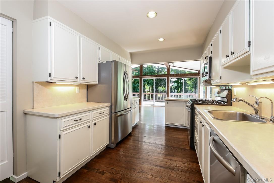 #4 photo, 14 Marlene Court, Rye , NY 10580