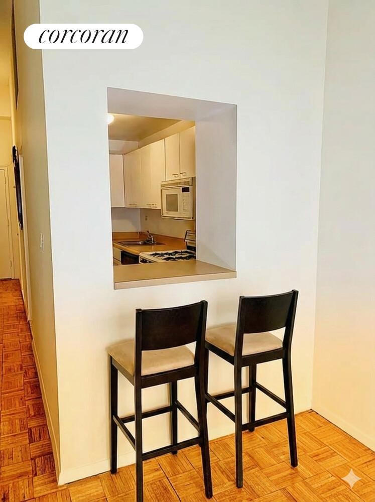 #4 photo, 372 5TH Avenue, मैनहटन Midtown , NY 10018