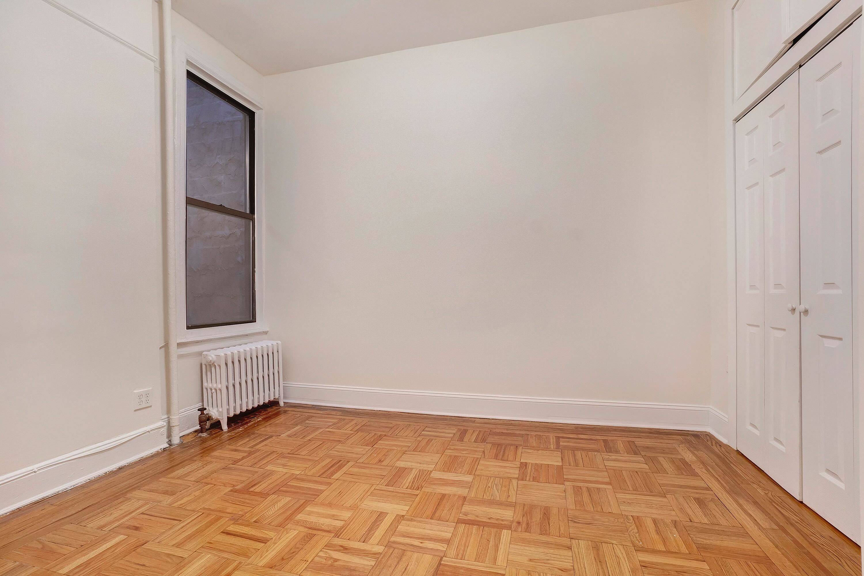 #4 photo, 5310 4th Avenue, Бруклин ‖ Sunset Park , NY 11220
