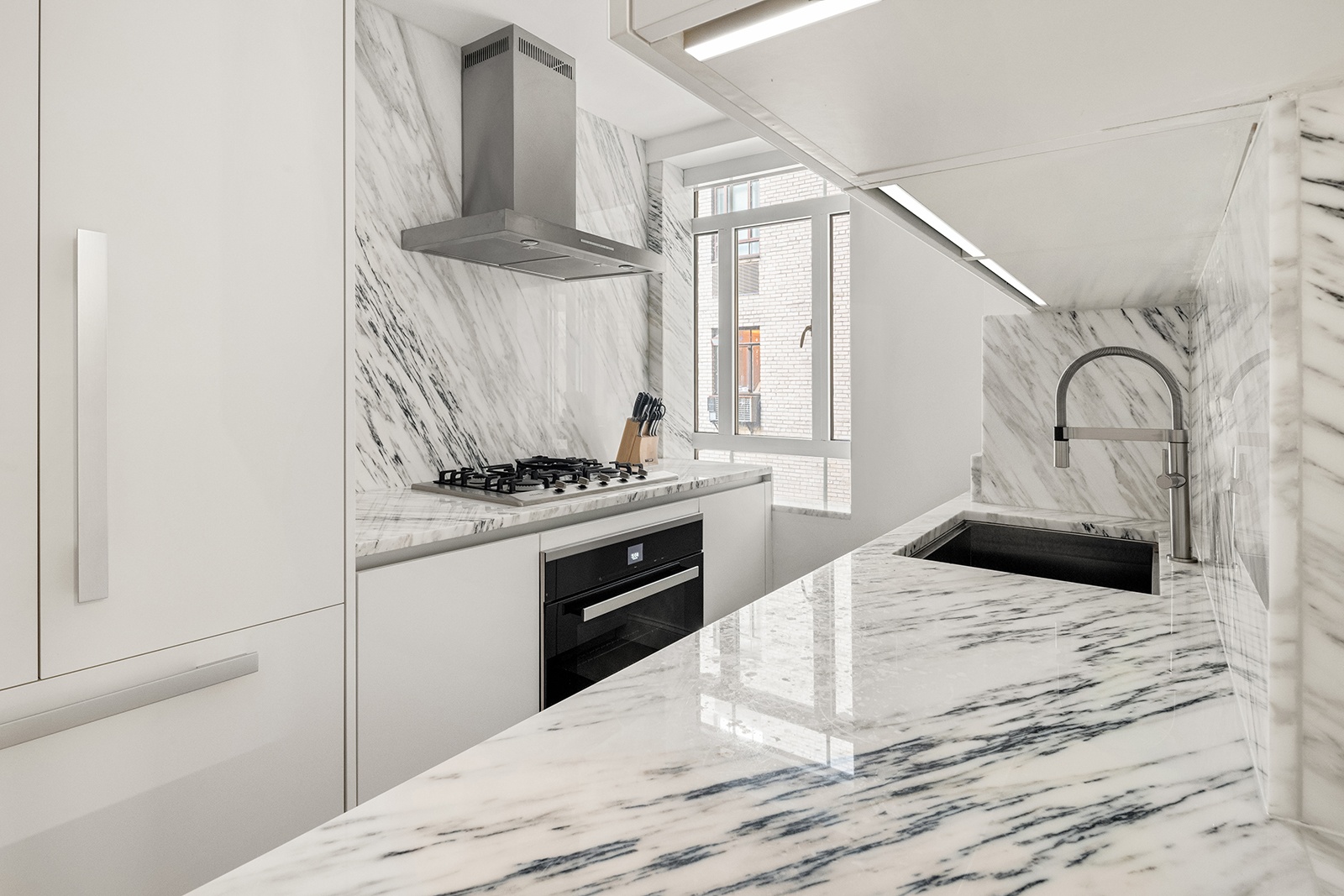 #7 photo, 25 Central Park W, Upper West Side , NY 10023