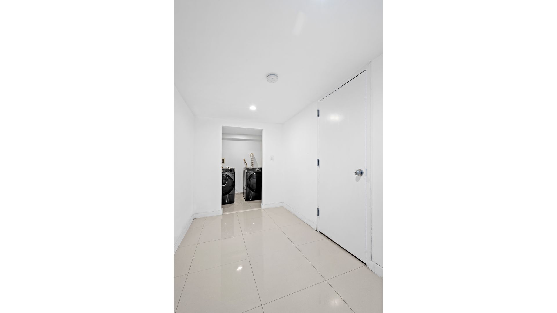 #8 photo, 537 CHAUNCEY Street, 브루클린 Ocean Hill , NY 11233