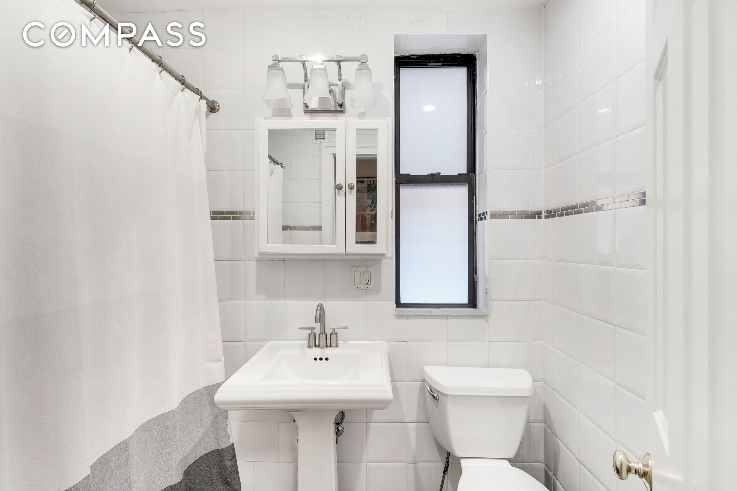 #9 photo, 812 Riverside Drive, Washington Heights , NY 10032