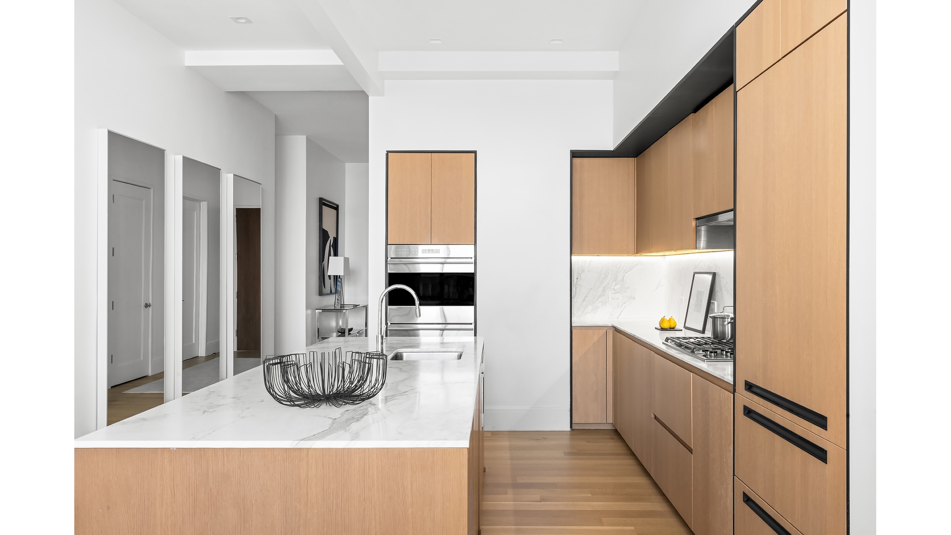 #8 photo, 215 E 19TH Street, Gramercy Park , NY 10003