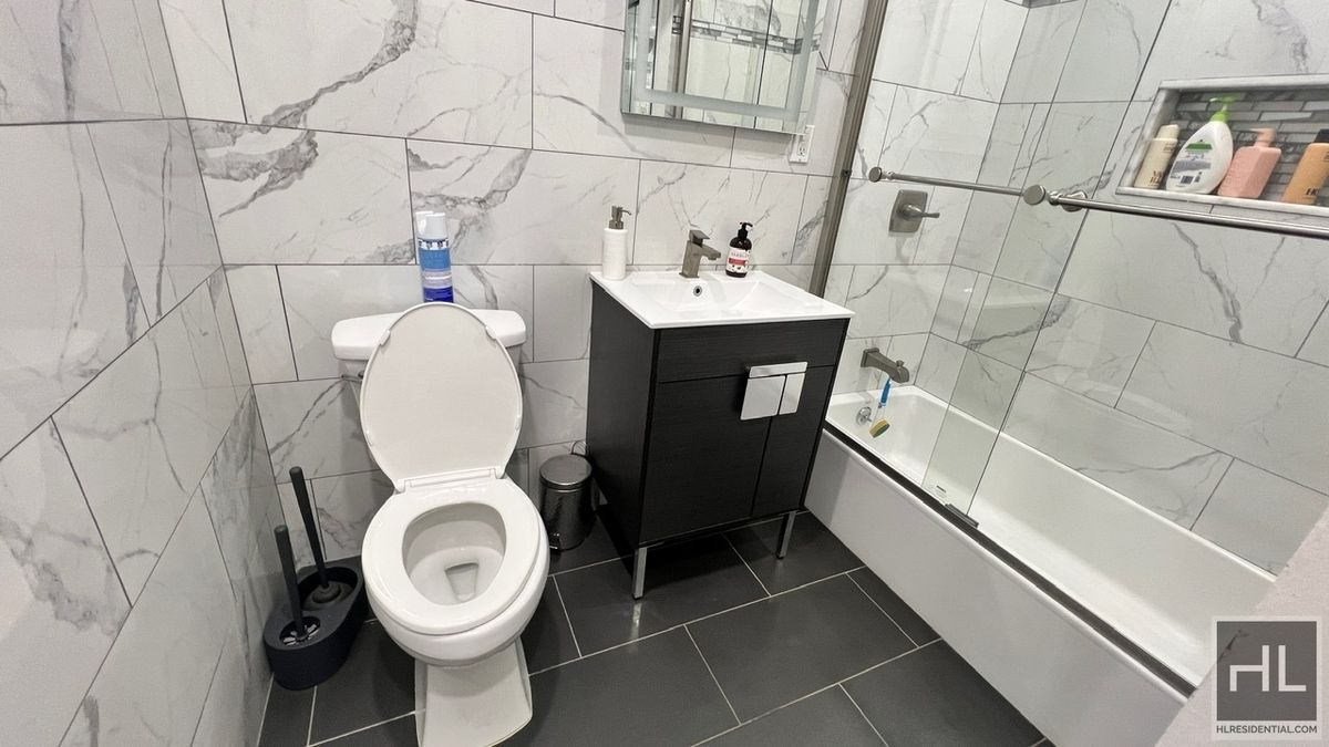 #12 photo, 629 E 83rd Street, Canarsie , NY 11236