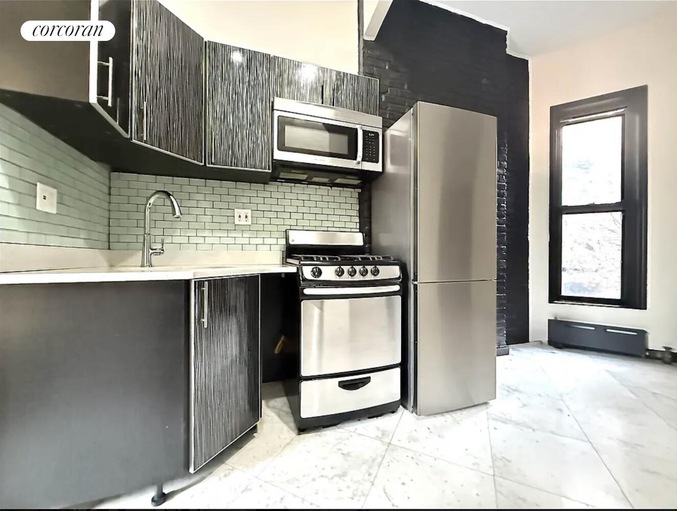 #4 photo, New York City, Yorkville , NY 10128