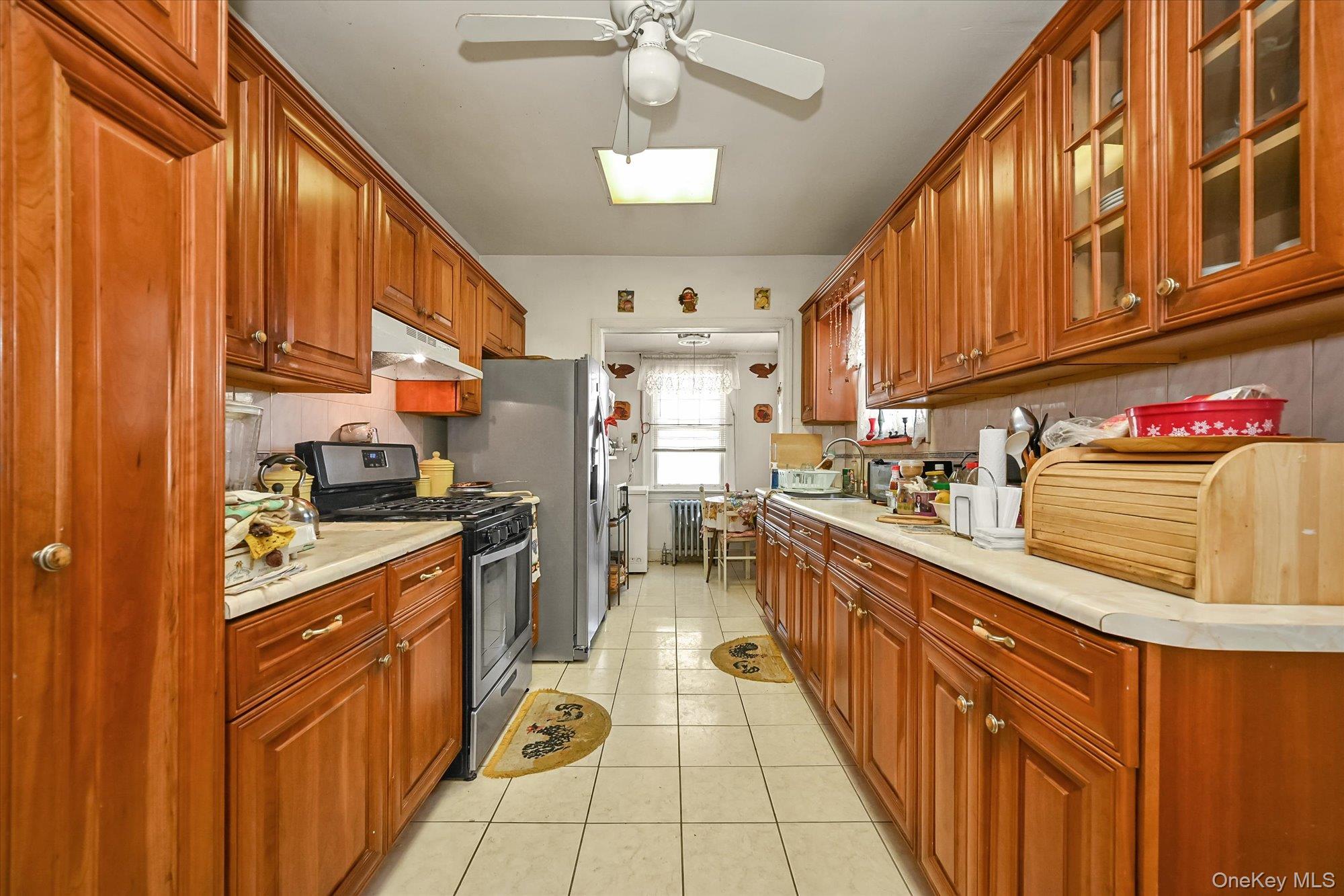 #8 photo, 109-11 207th Street, Queens Village , NY 11429