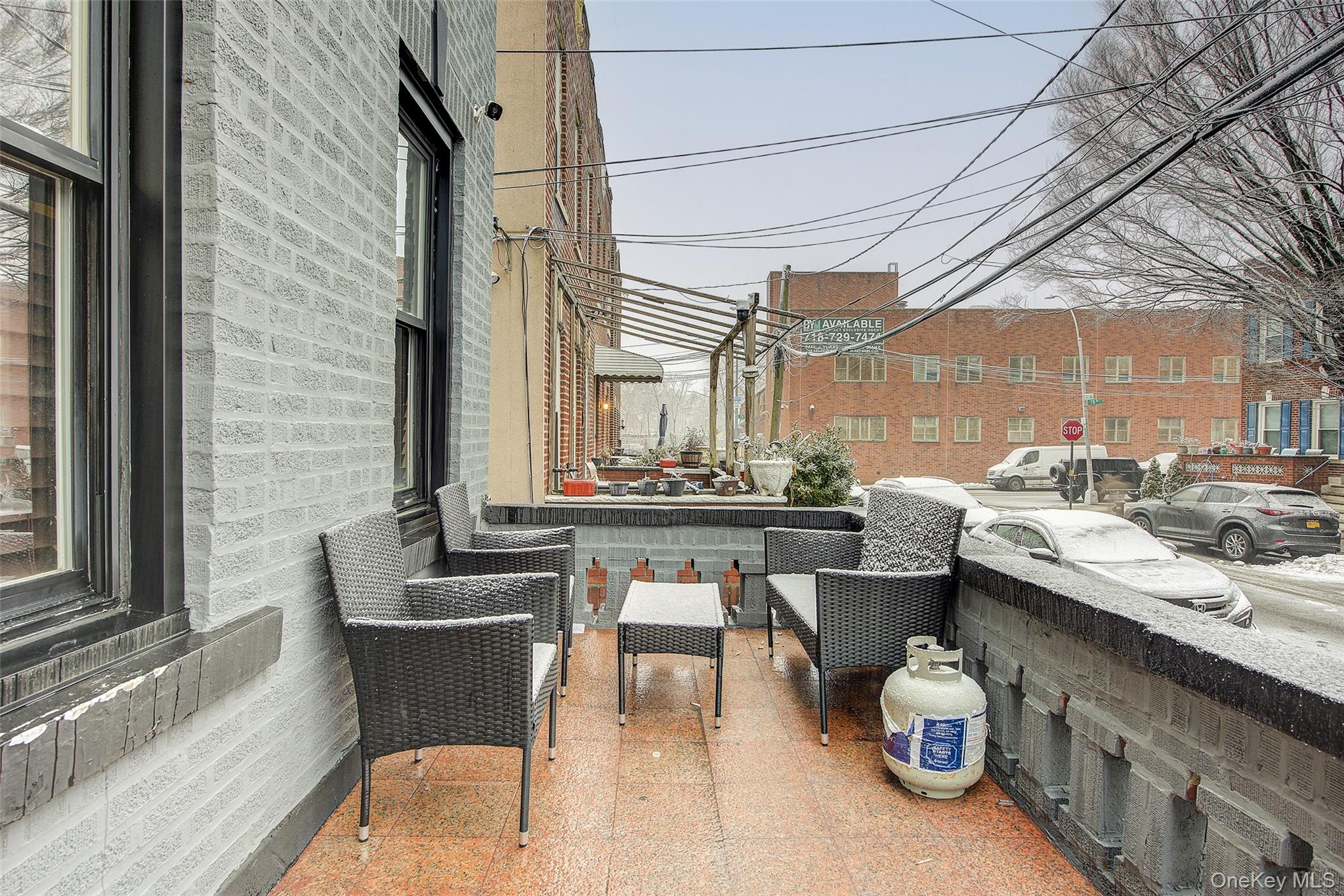 #2 photo, 6963 74th Street, 뉴욕퀸즈 Middle Village , NY 11379