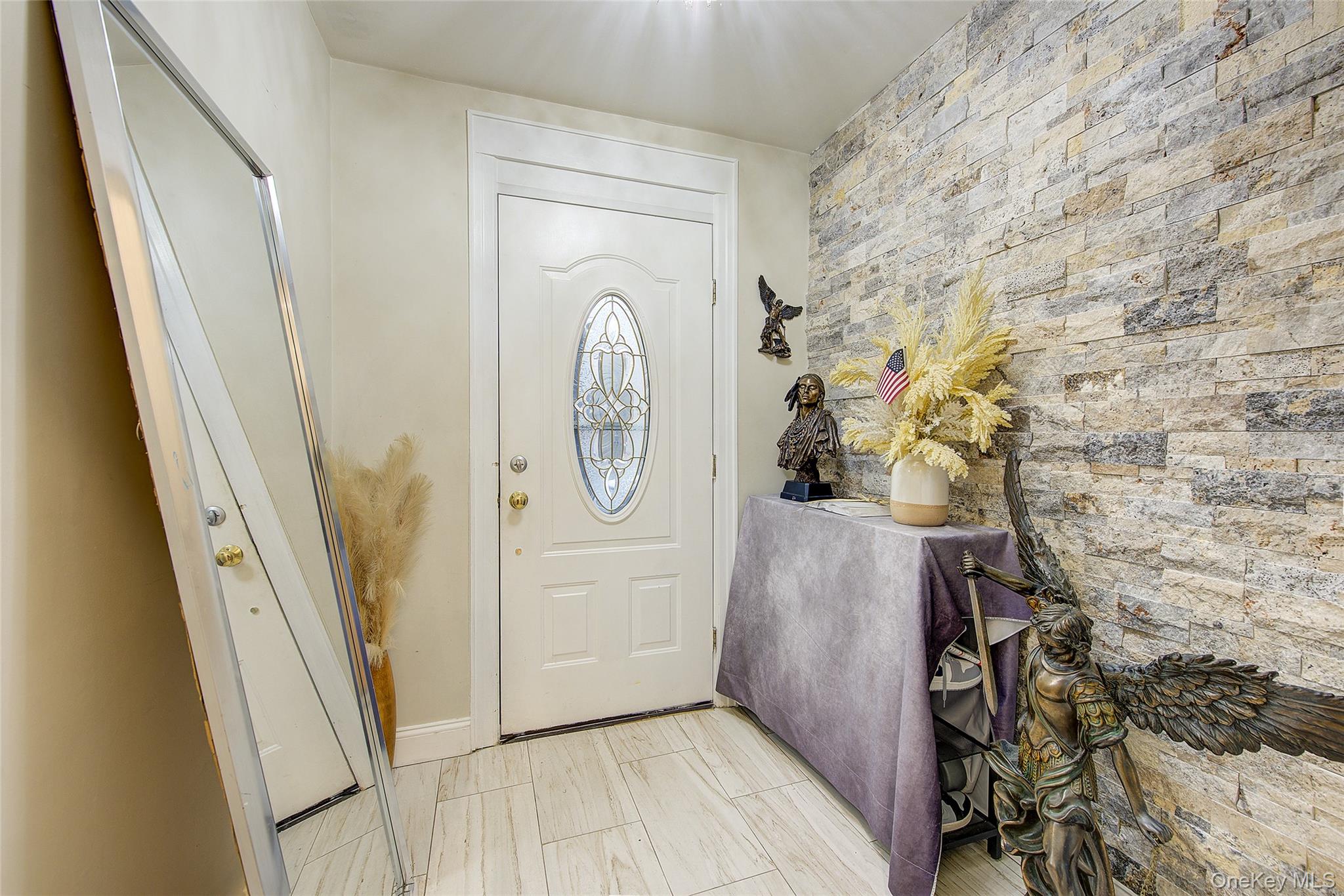 #4 photo, 6963 74th Street, 뉴욕퀸즈 Middle Village , NY 11379