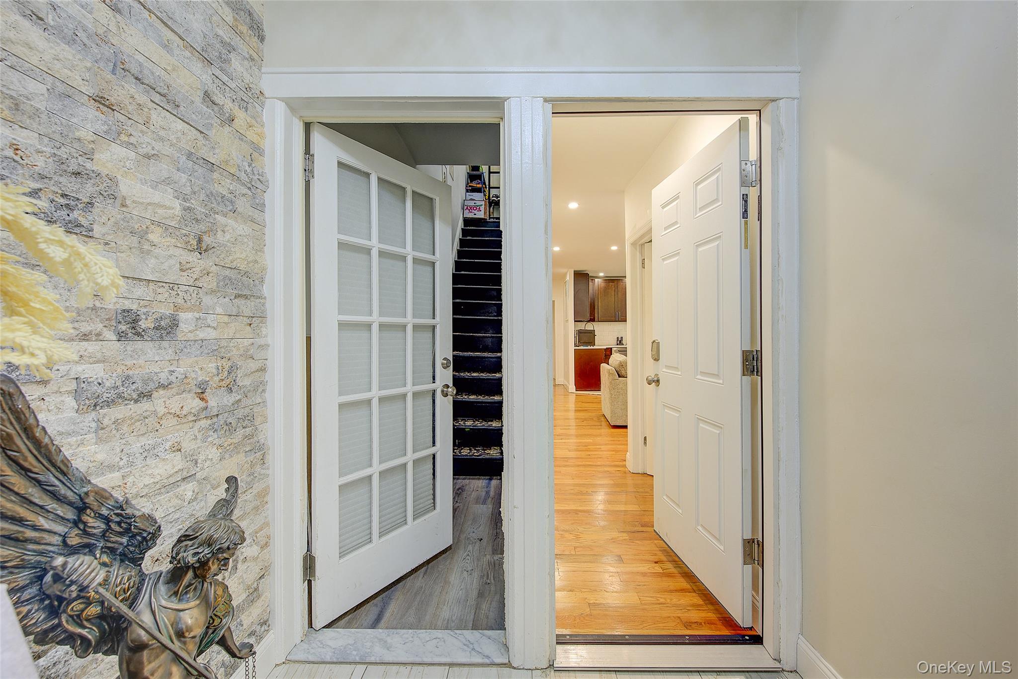 #5 photo, 6963 74th Street, 뉴욕퀸즈 Middle Village , NY 11379