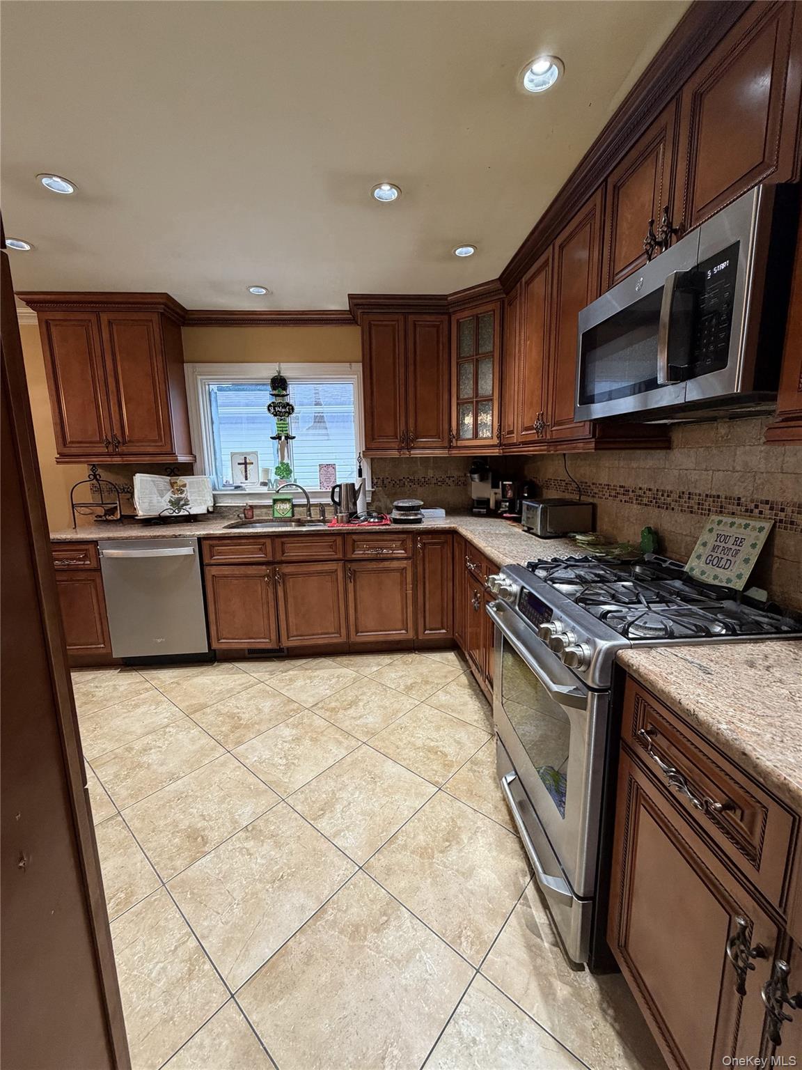 #12 photo, 15936 88th Street, كوينز Howard Beach , NY 11414