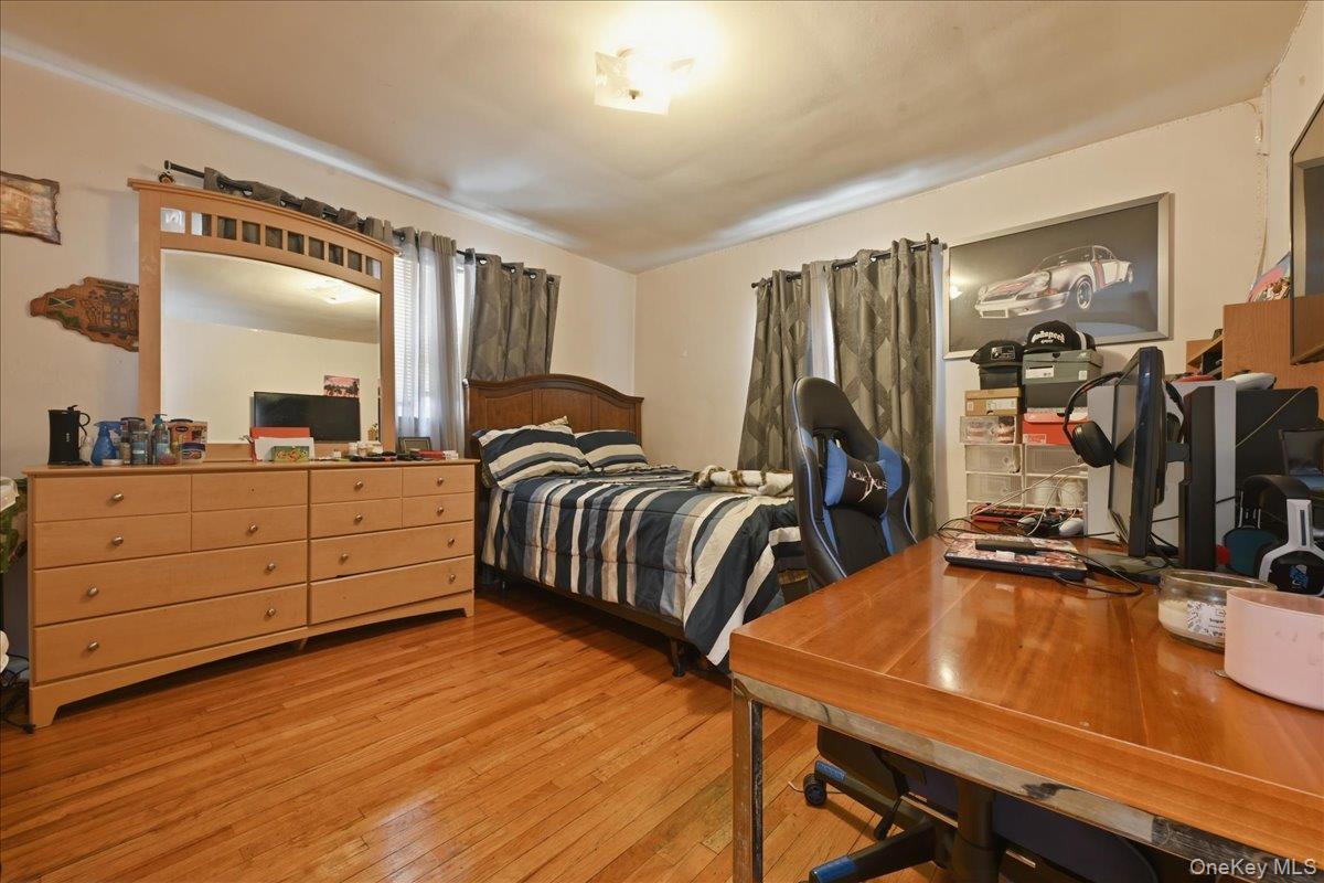 #10 photo, 13514 220th Street, Laurelton , NY 11413