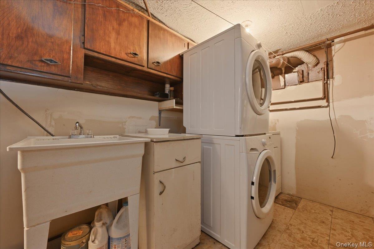 #18 photo, 13514 220th Street, Laurelton , NY 11413