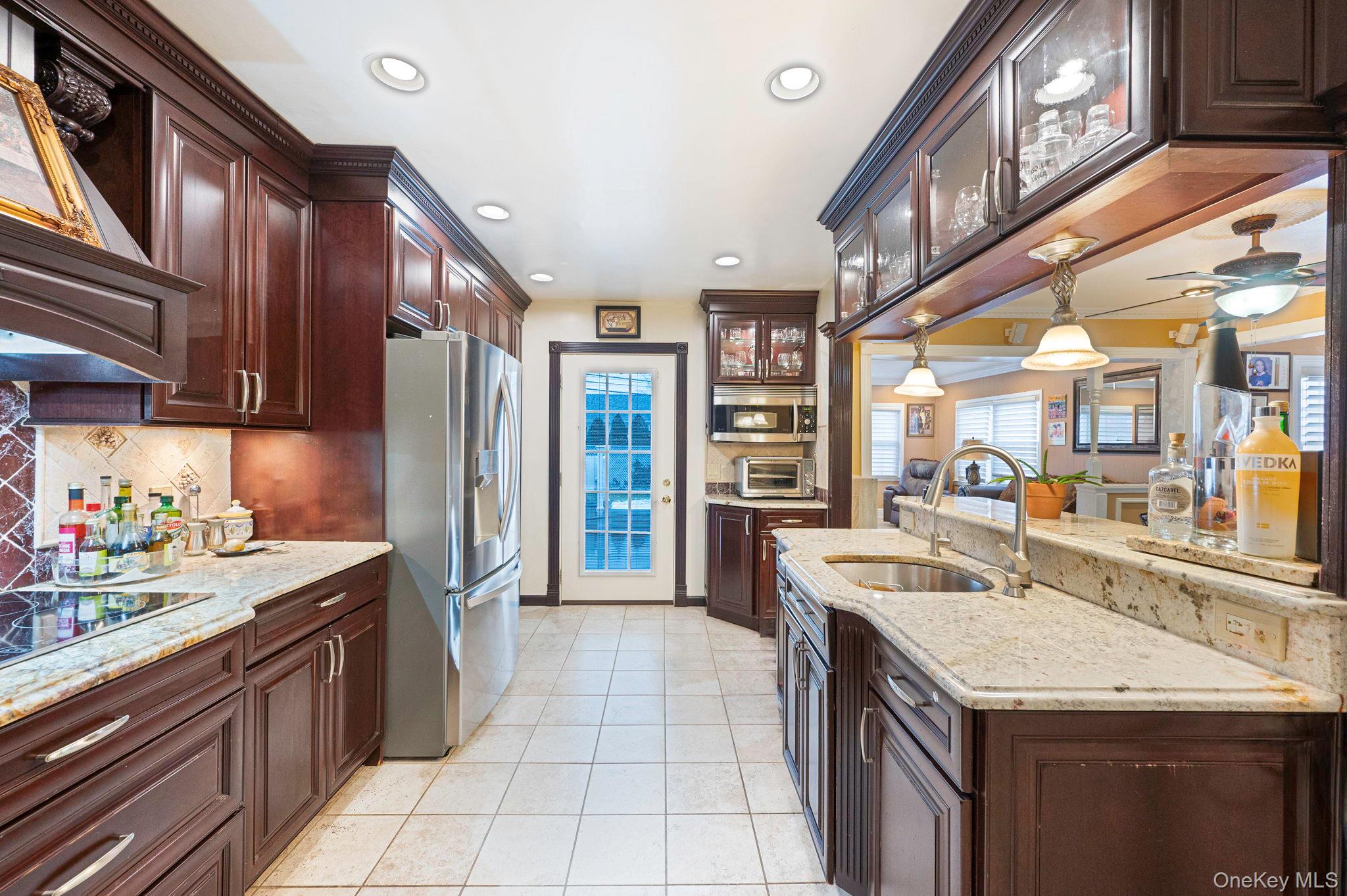 #12 photo, 481 May Lane, East Meadow , NY 11554