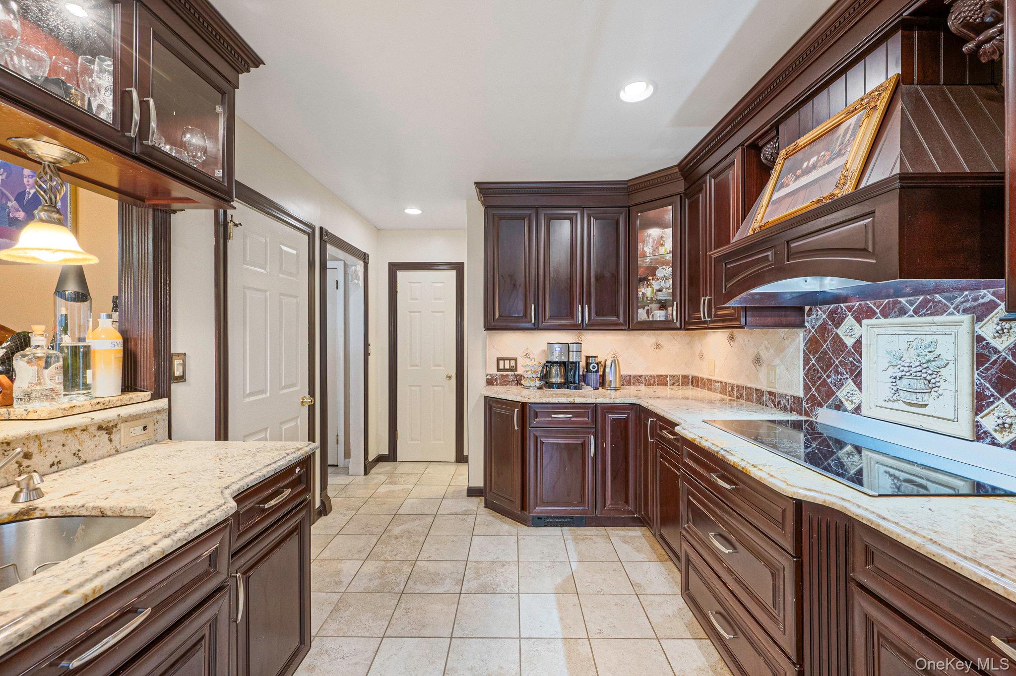 #14 photo, 481 May Lane, East Meadow , NY 11554