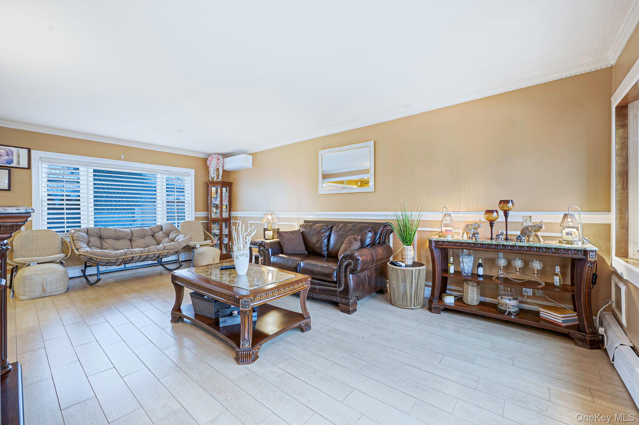 #6 photo, 481 May Lane, East Meadow , NY 11554