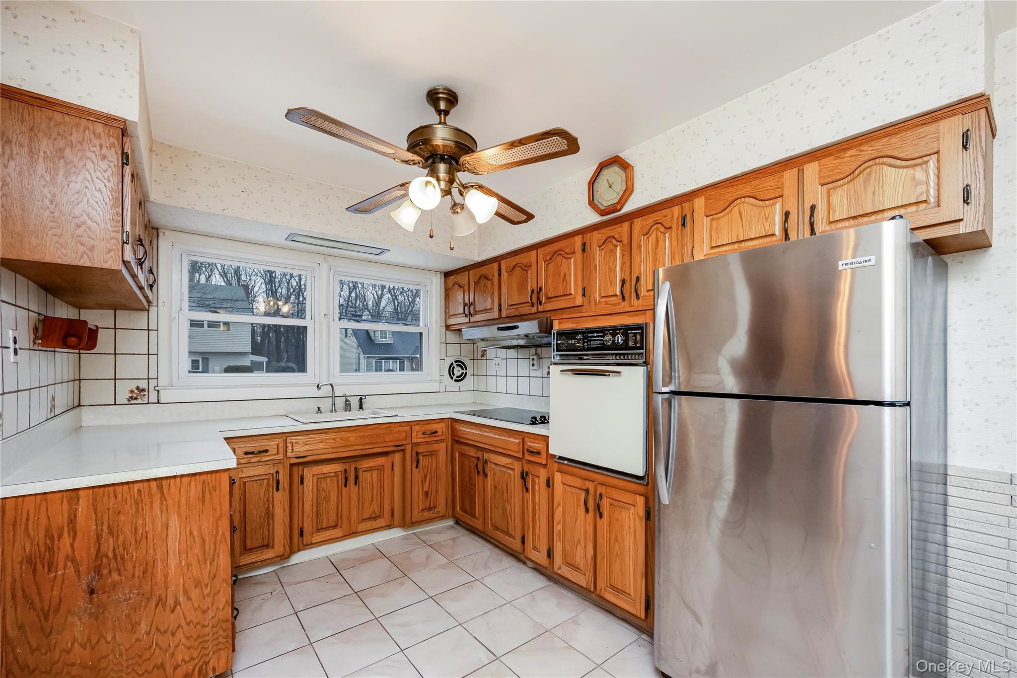 #10 photo, 101 Franklin Street, Massapequa Park , NY 11762