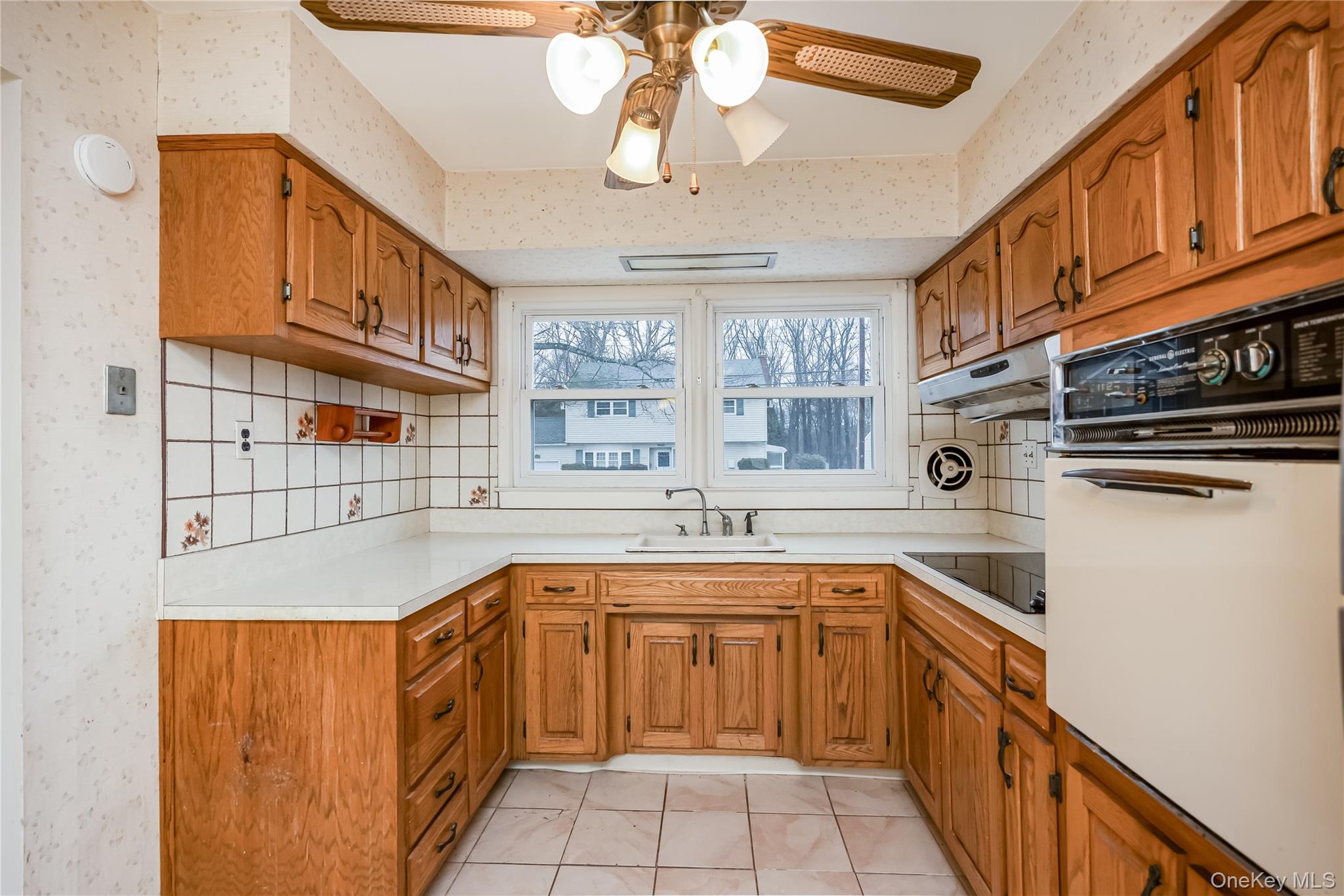 #11 photo, 101 Franklin Street, Massapequa Park , NY 11762