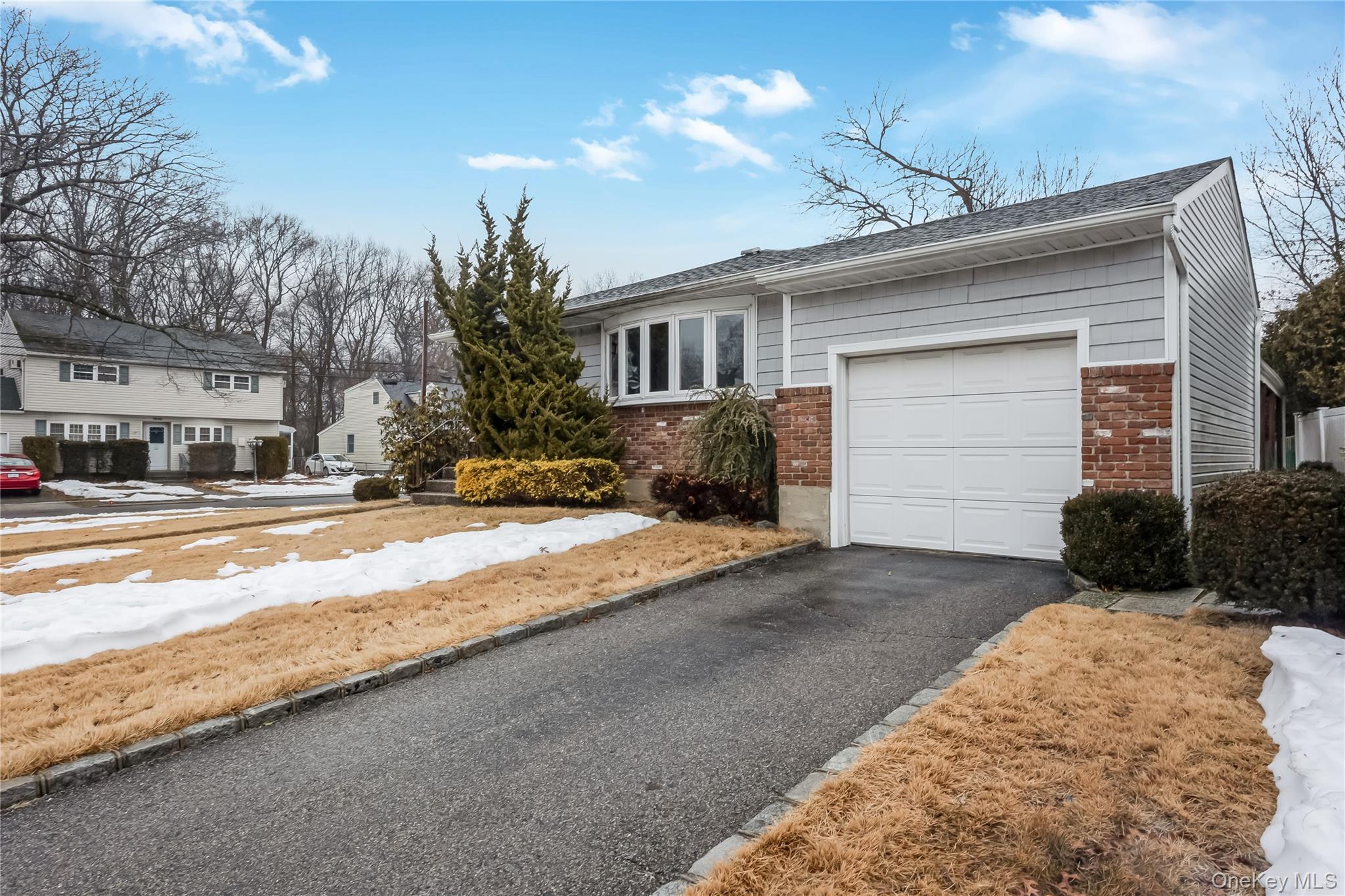 #2 photo, 101 Franklin Street, Massapequa Park , NY 11762