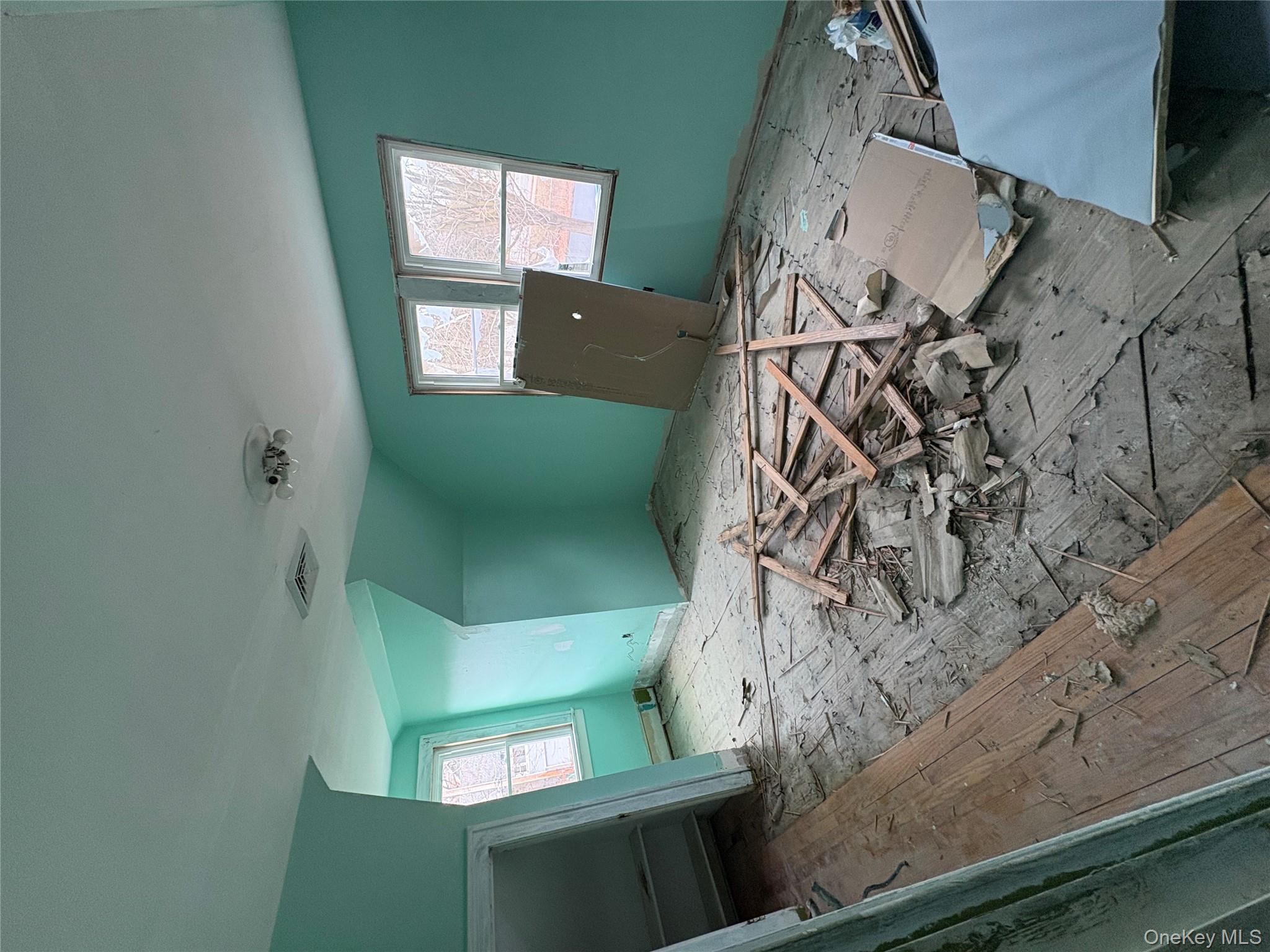 #10 photo, 25 Woodcliff Avenue, Poughkeepsie , NY 12603