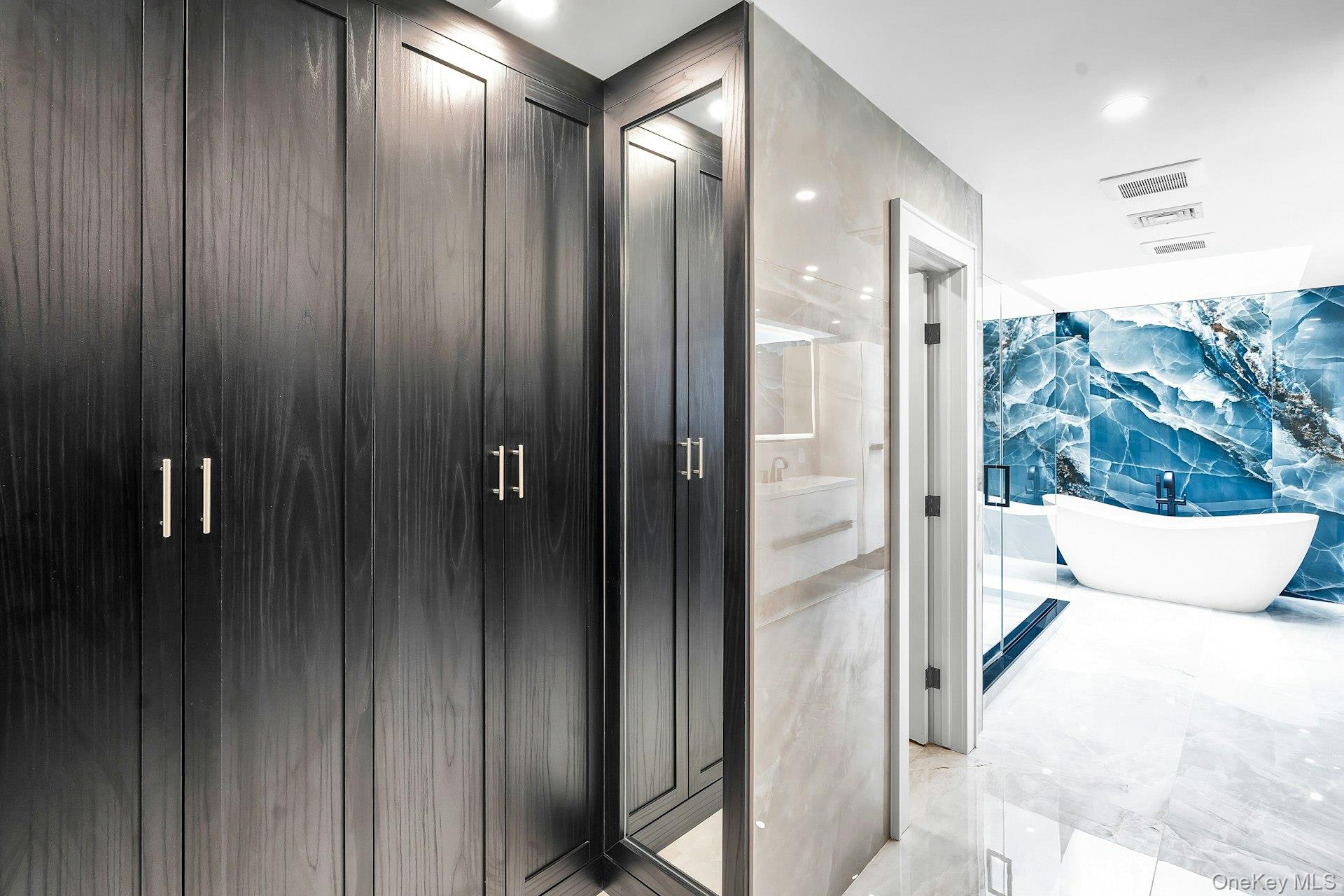 #16 photo, 304 Aerie Court, नासाउ काउंटी Manhasset , NY 11030