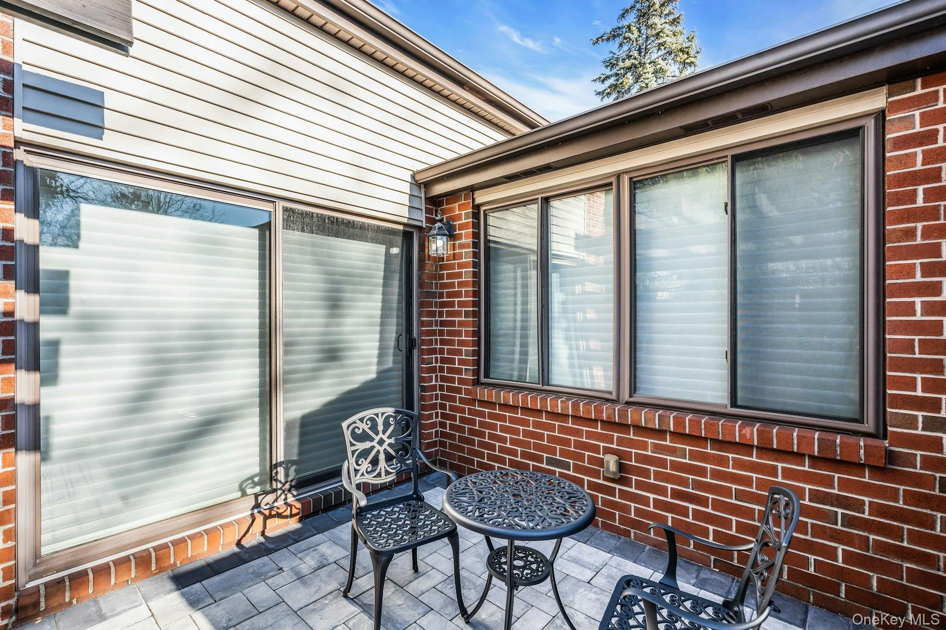 #4 photo, 304 Aerie Court, नासाउ काउंटी Manhasset , NY 11030