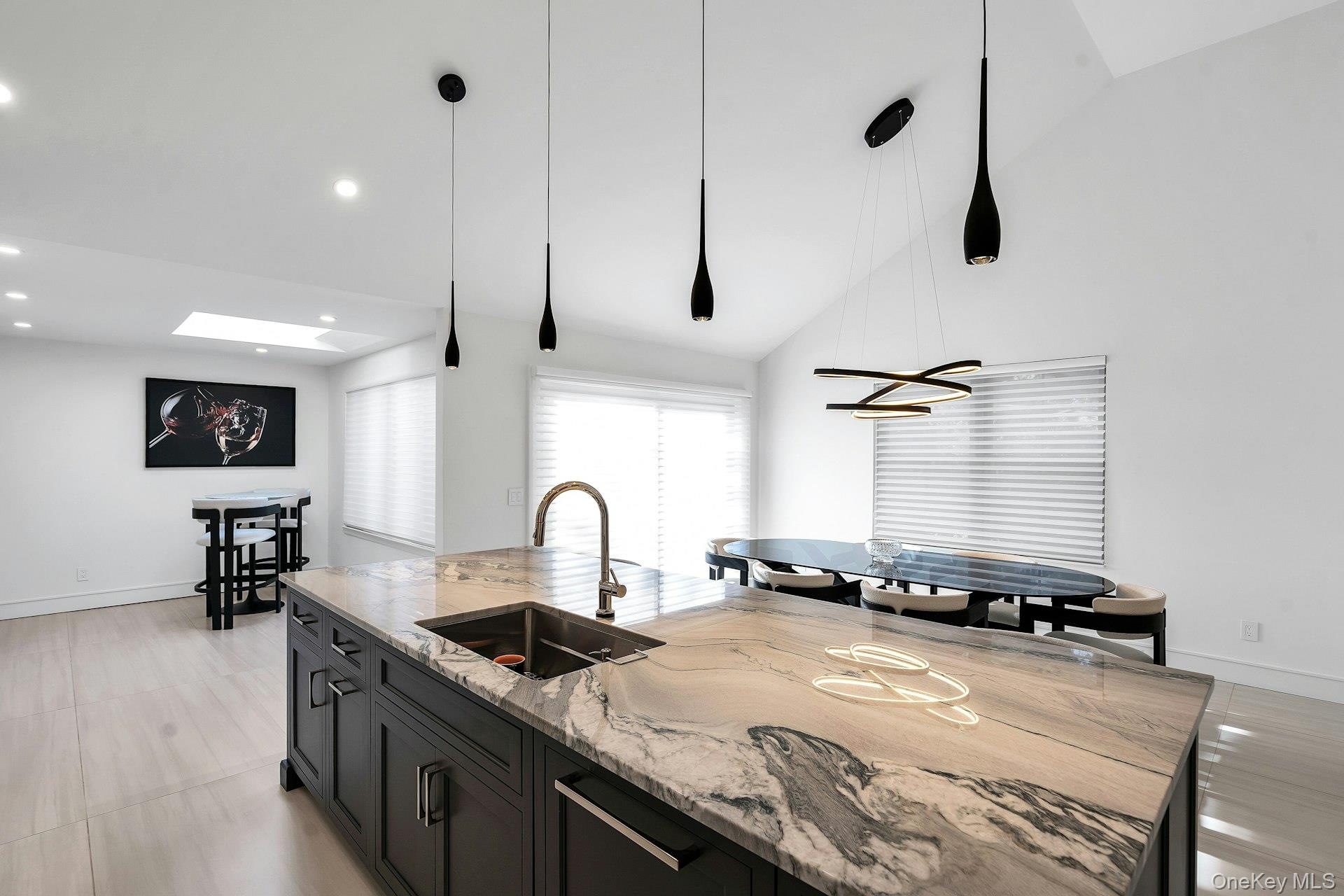 #7 photo, 304 Aerie Court, नासाउ काउंटी Manhasset , NY 11030