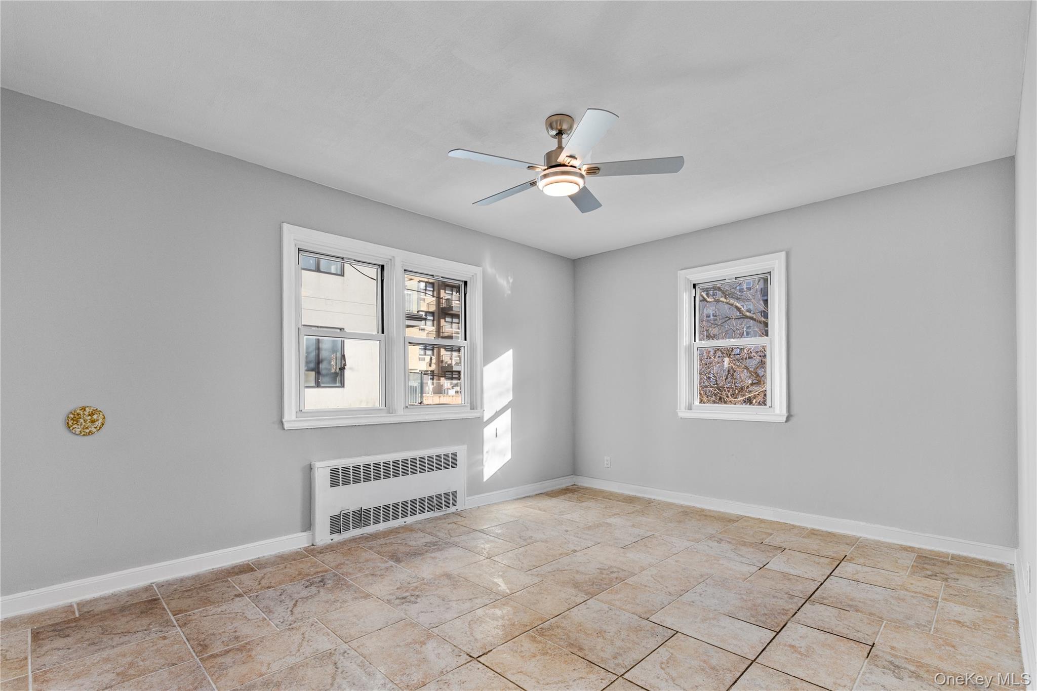 #15 photo, 840 E Broadway, Нассау ‖ Long Beach , NY 11561