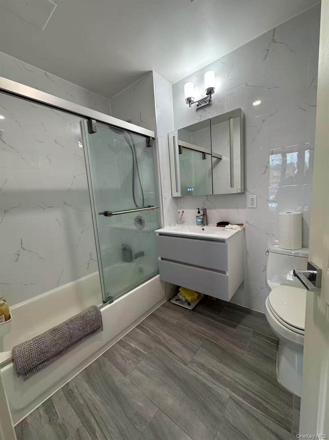 #10 photo, 14427 Sanford Avenue, Flushing , NY 11355